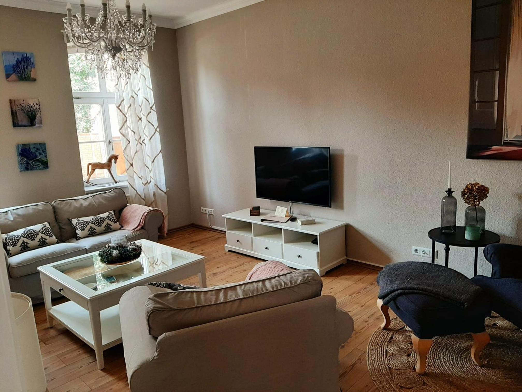 Glashüttchen mit 2 Schlafzimmern, Sauna und schönem Garten