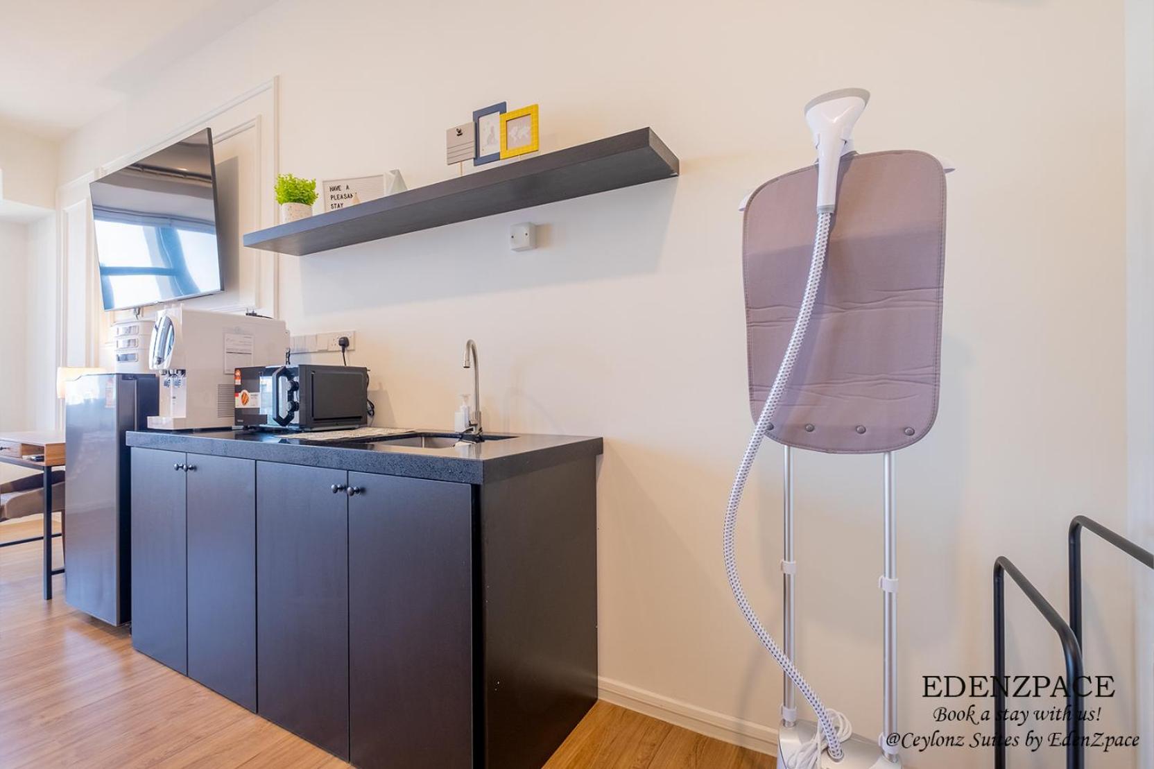 Ceylonz Suites by EdenZpace
