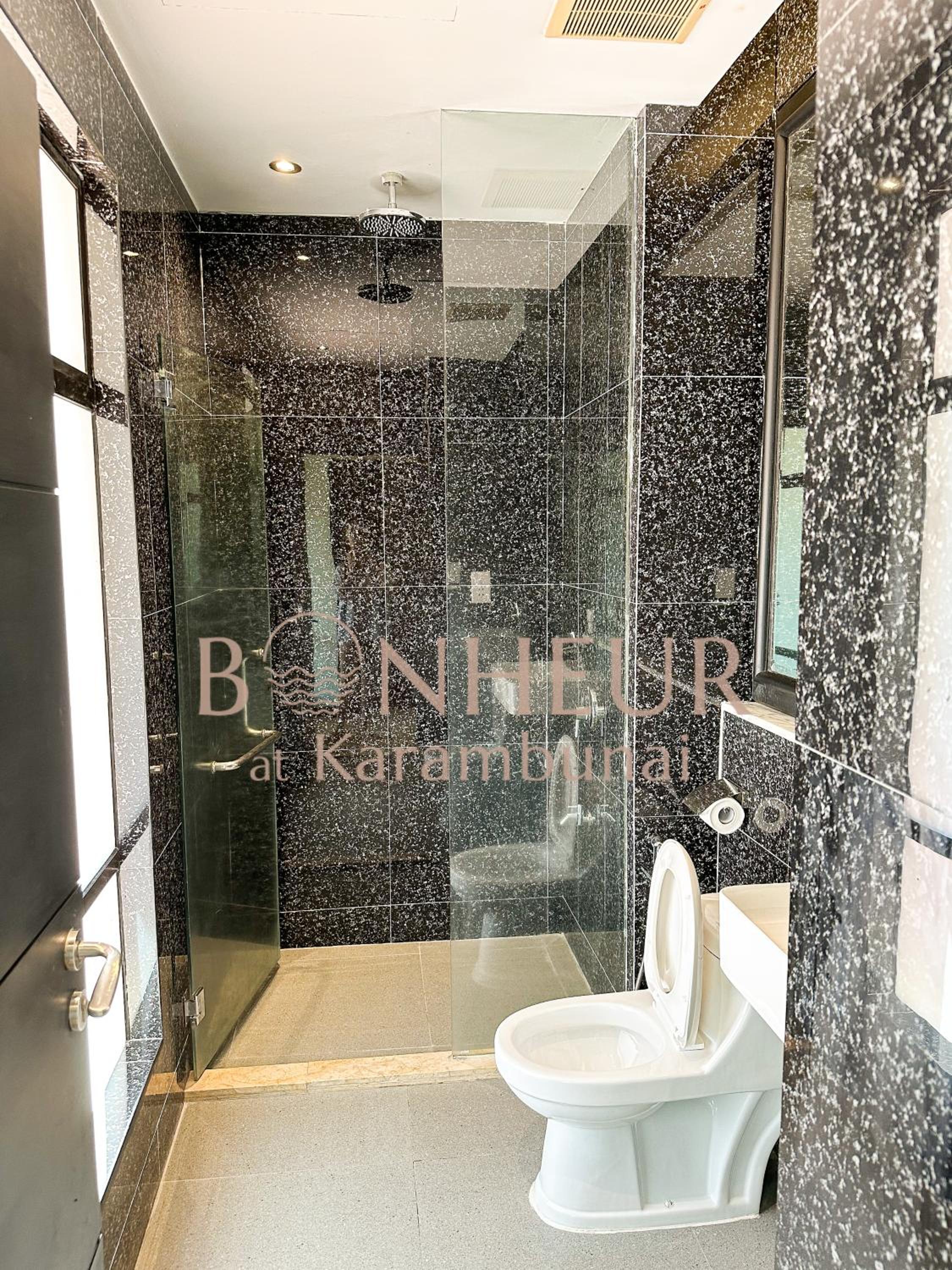Bonheur at Karambunai