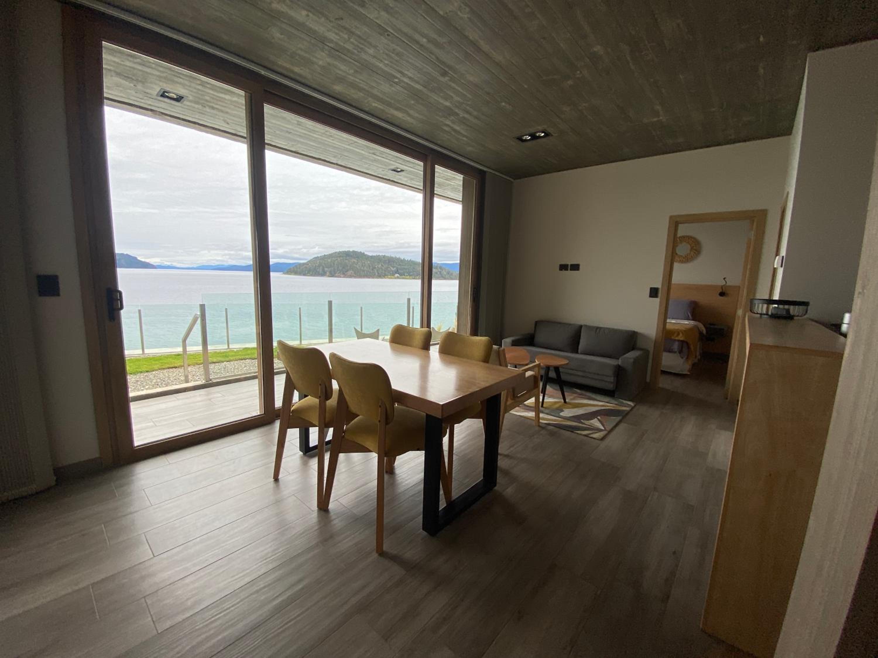 Wa One Lake Homes