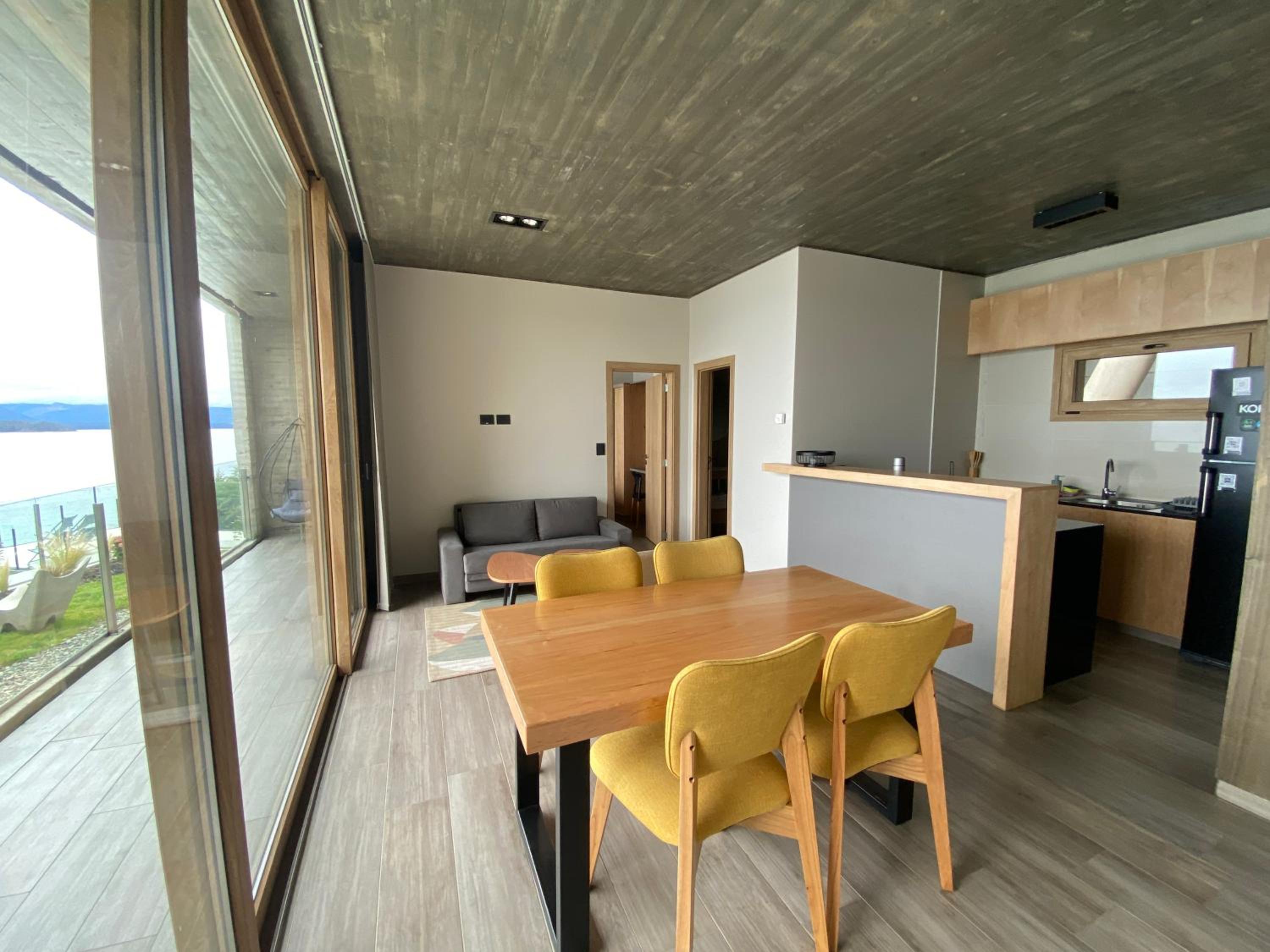 Wa One Lake Homes