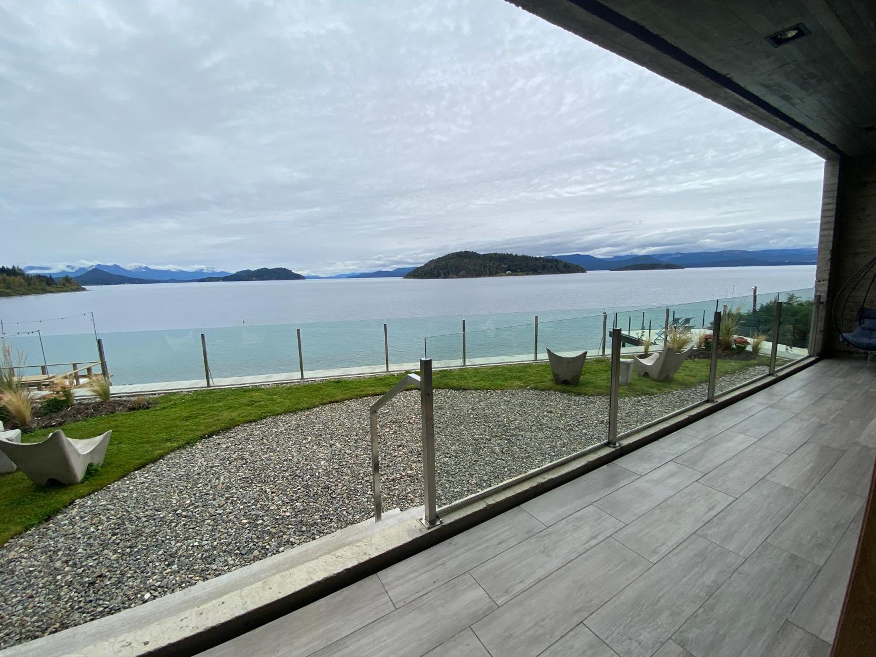 Wa One Lake Homes