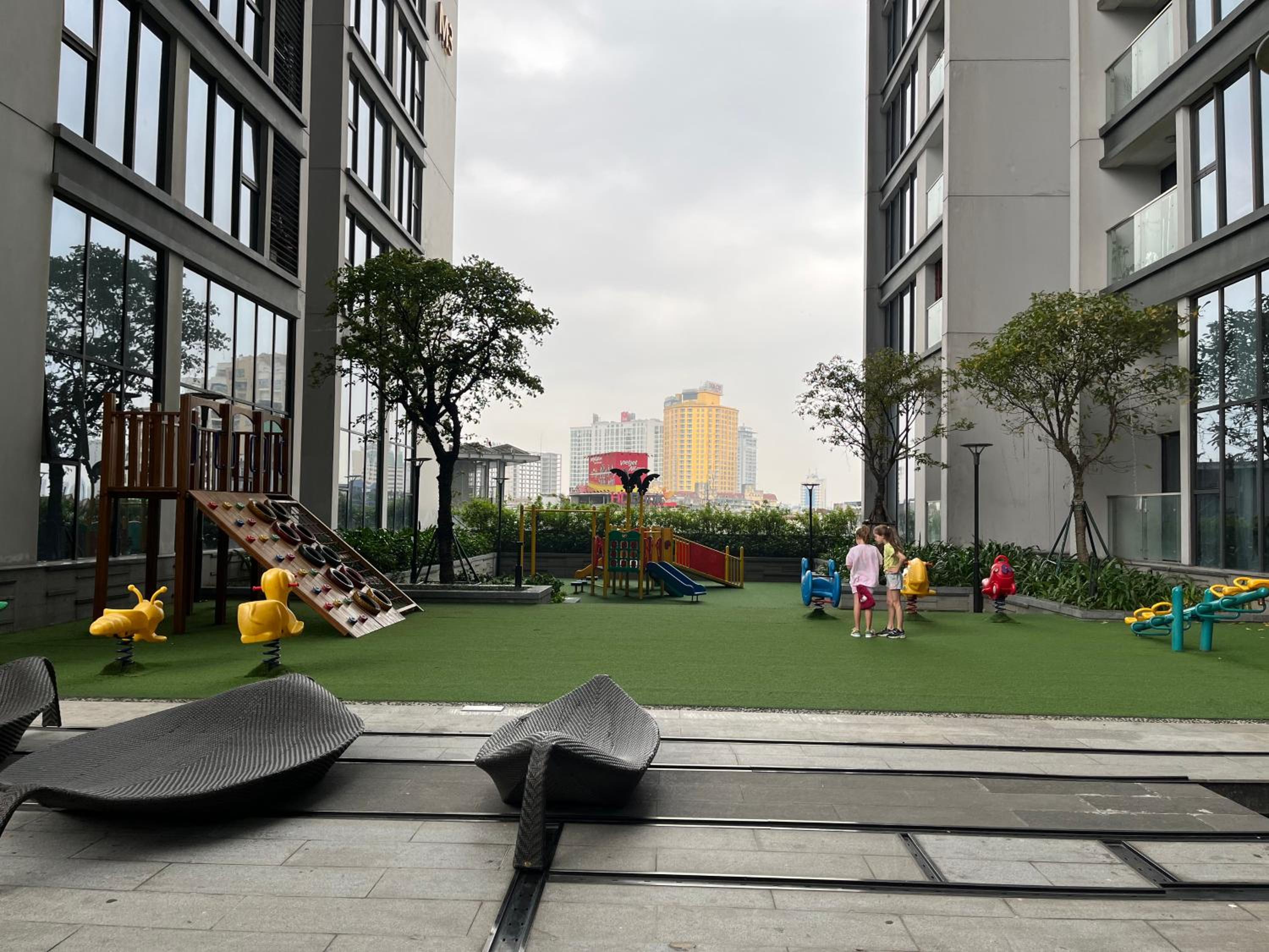 Vinhomes Metropolis Luxury Apartment 2 Br