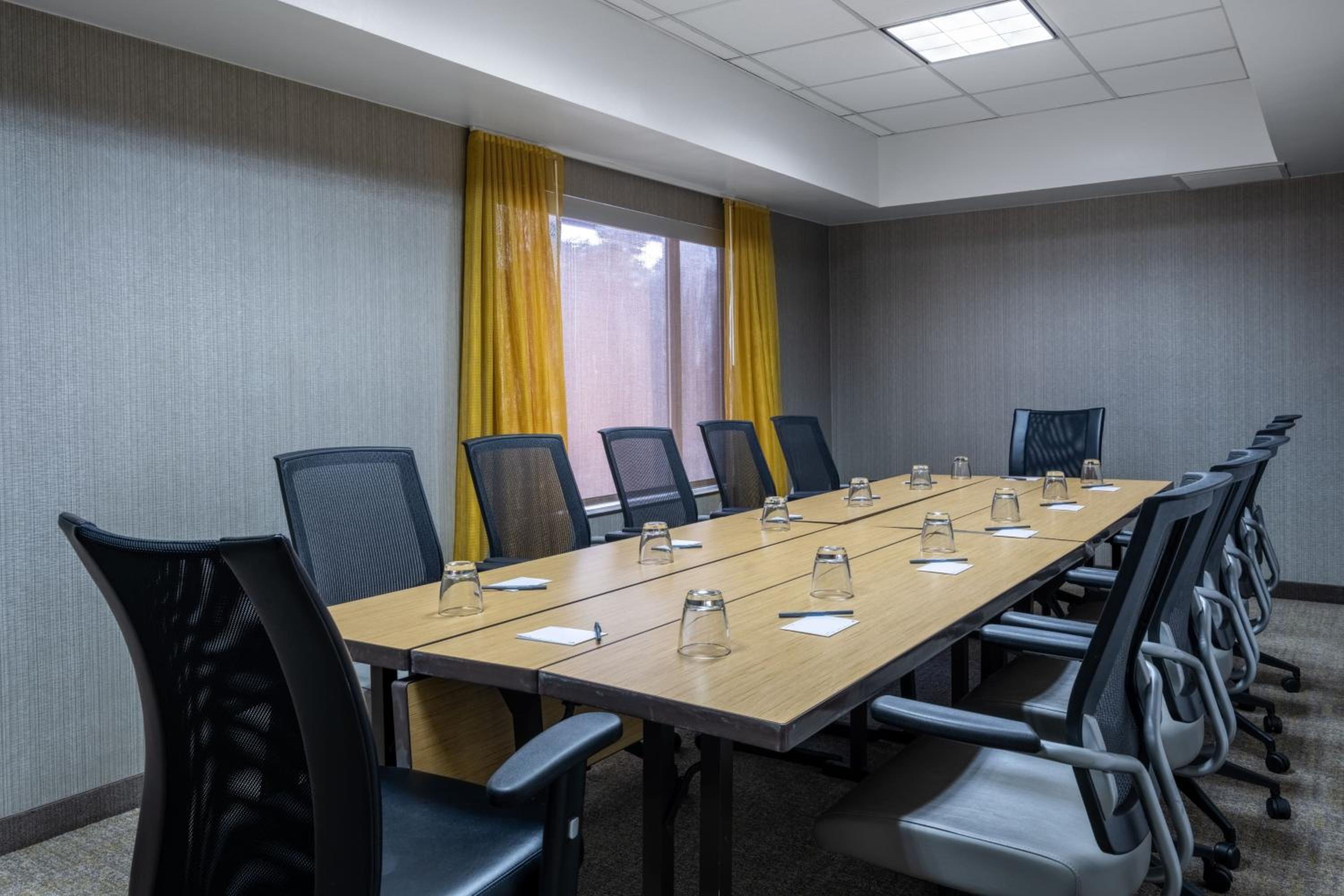 SpringHill Suites Pasadena Arcadia - Property Image 4