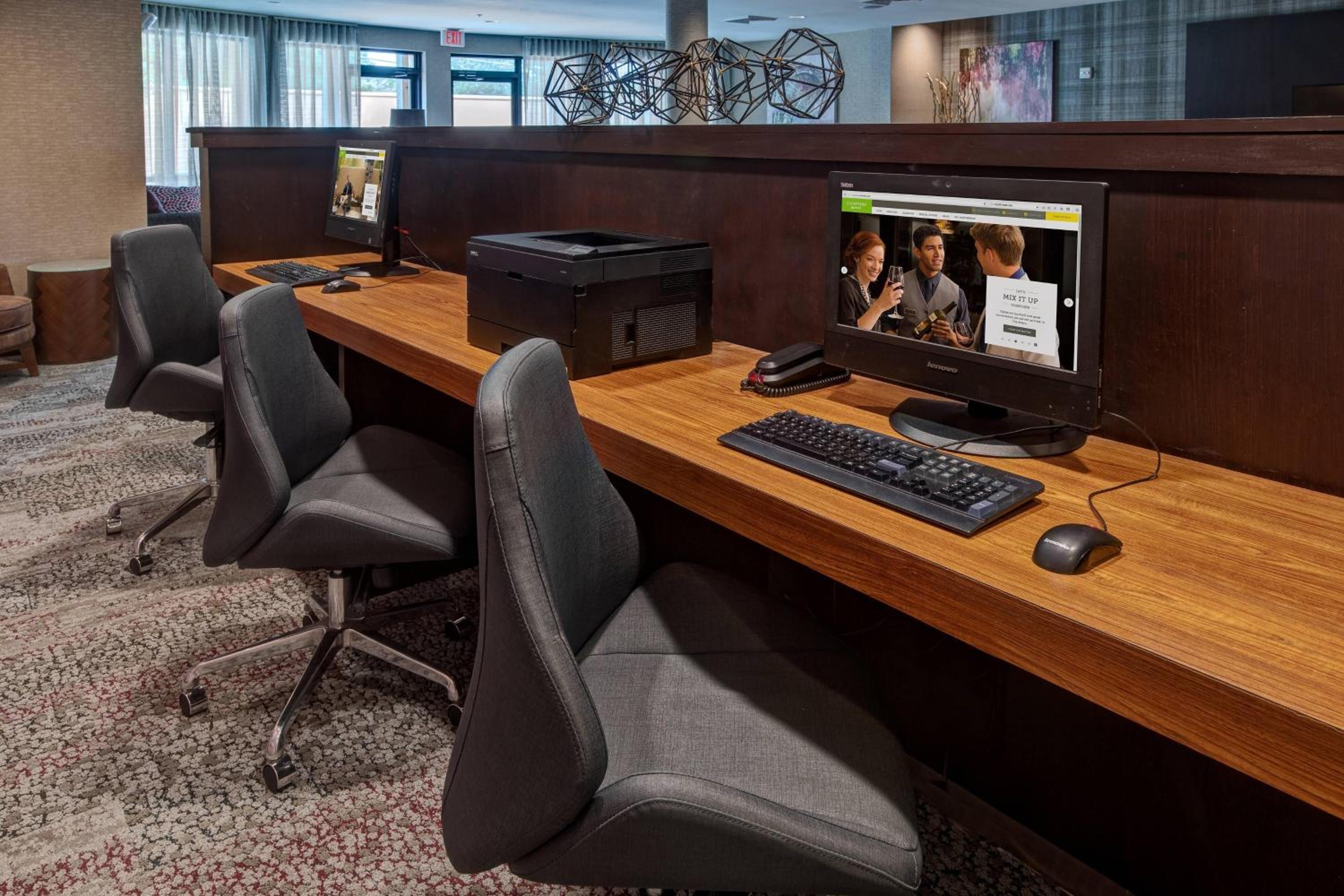 Troy Vacations - Courtyard by Marriott Troy - Property Image 10