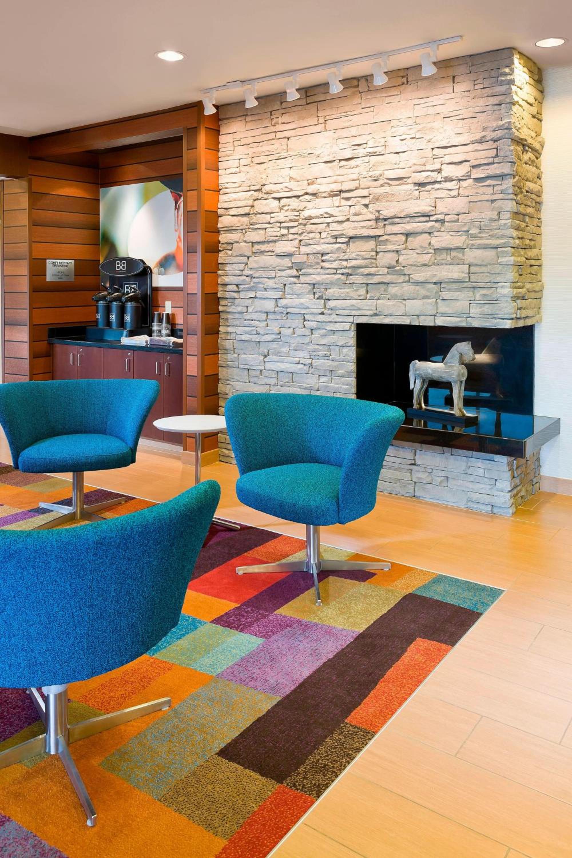 Lexington Vacations - Fairfield Inn  Suites Lexington Keeneland Airport - Property Image 10