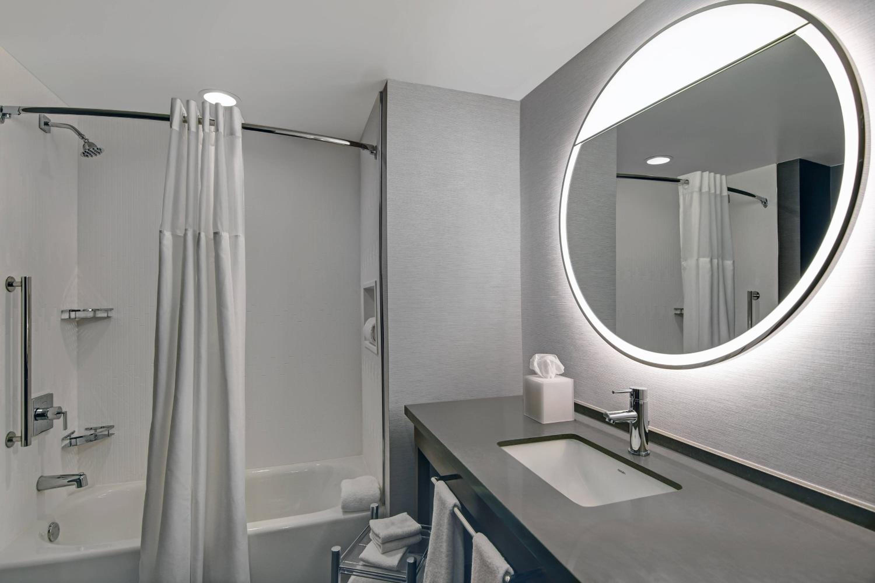 New York City Vacations - Courtyard by Marriott Manhattan Aggieville - Property Image 13