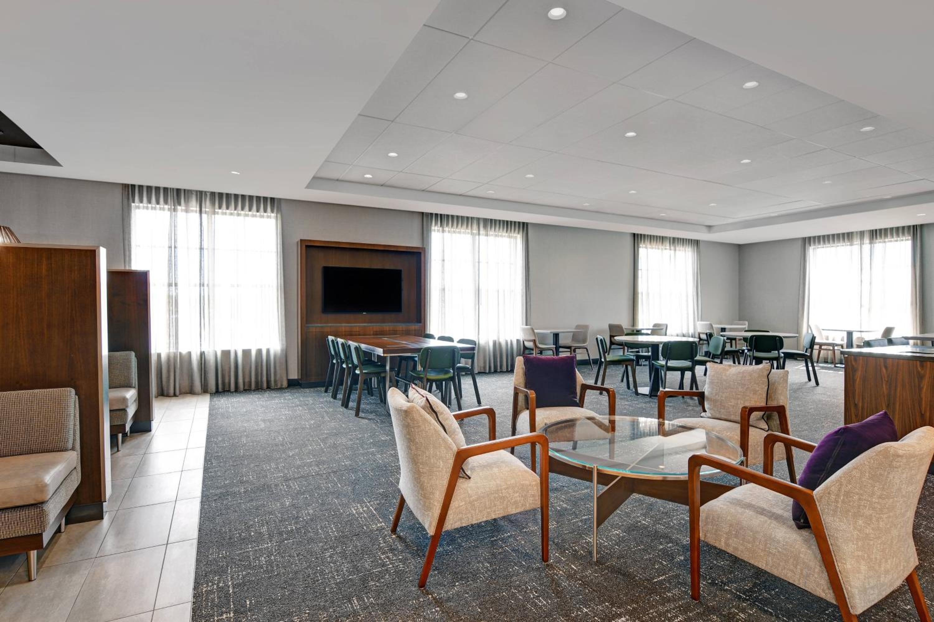 New York City Vacations - Courtyard by Marriott Manhattan Aggieville - Property Image 27