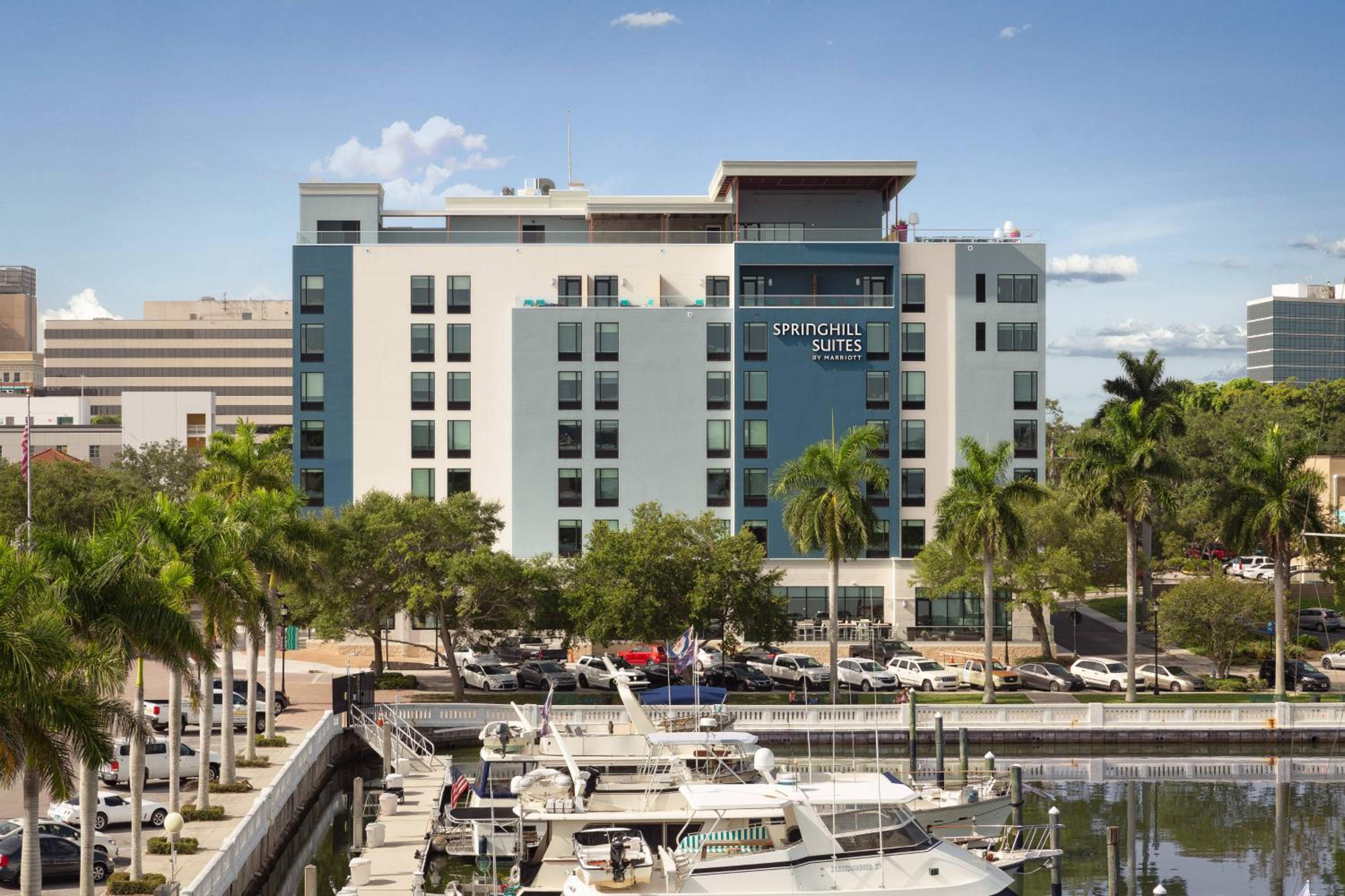 Hotel SpringHill Suites by Marriott Bradenton Downtown/Riverfront - Image 1
