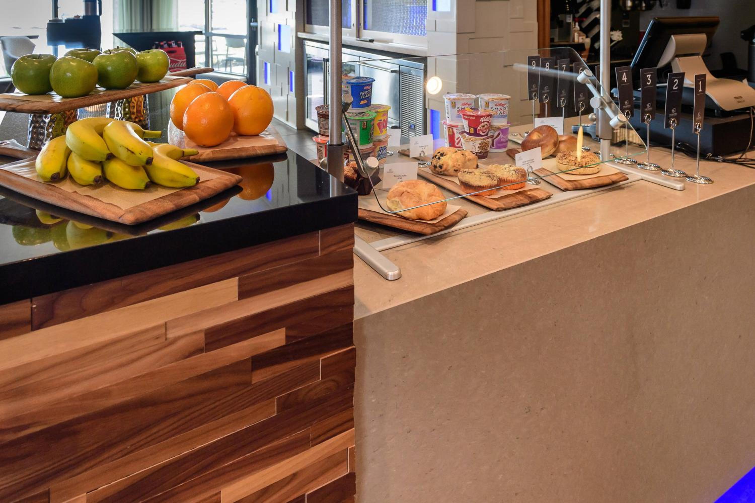 Courtyard by Marriott Lake Jackson - Property Image 8