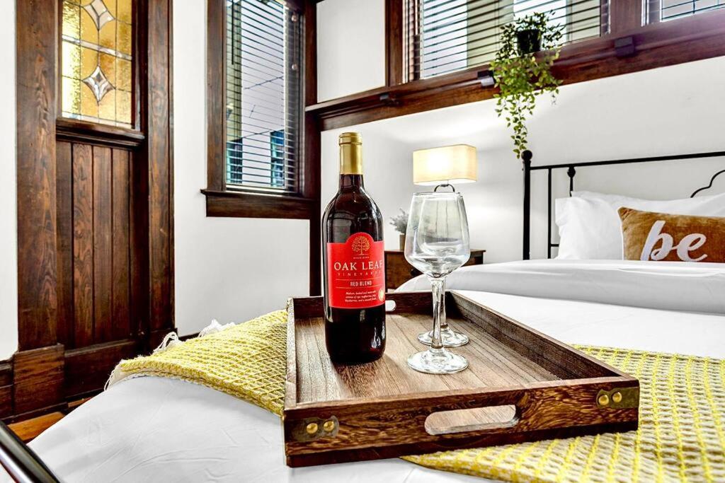 ATL Charming 1929 Historic Craftsman Bungalow
