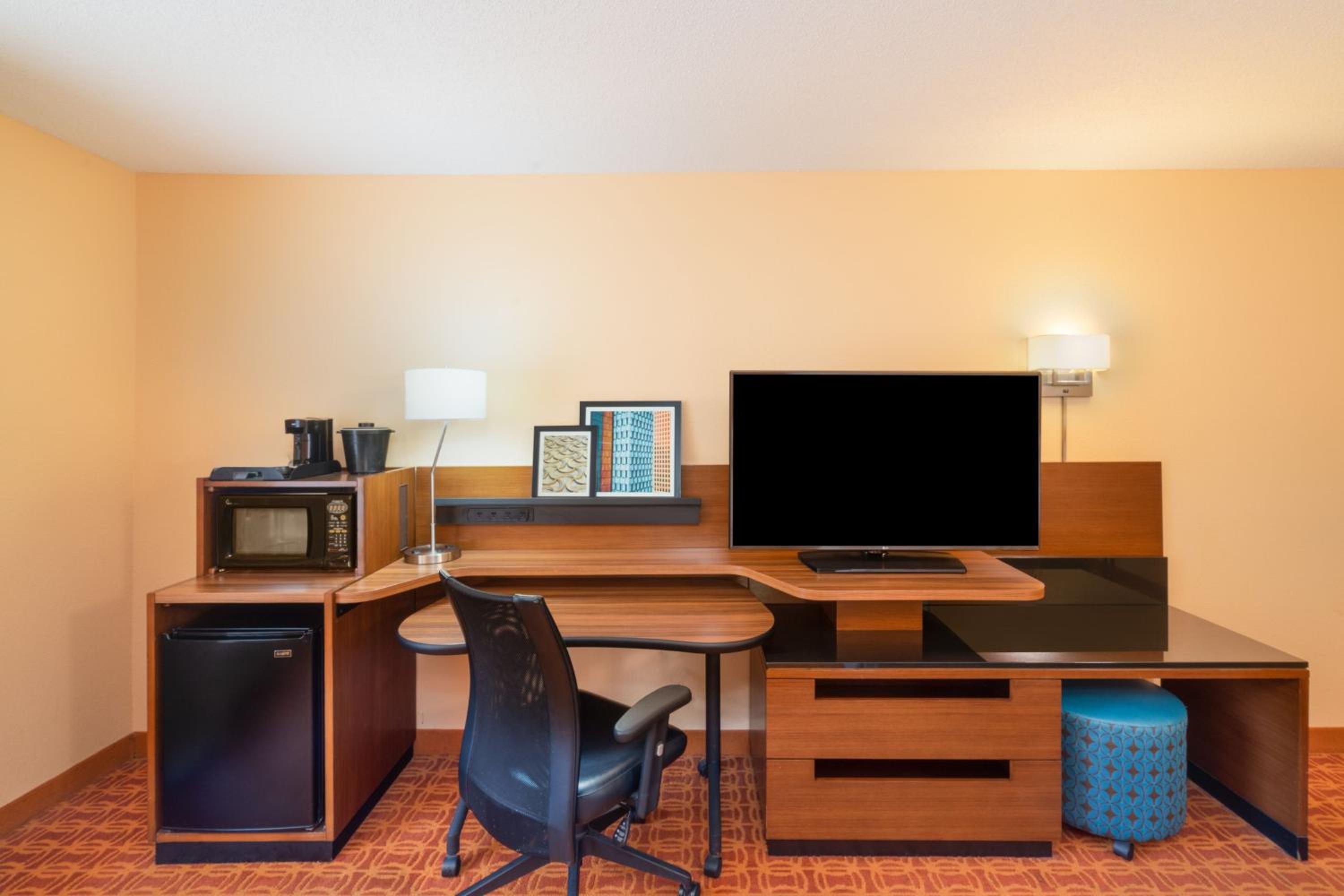 Smyrna Vacations - Fairfield Inn and Suites by Marriott Nashville Smyrna - Property Image 14