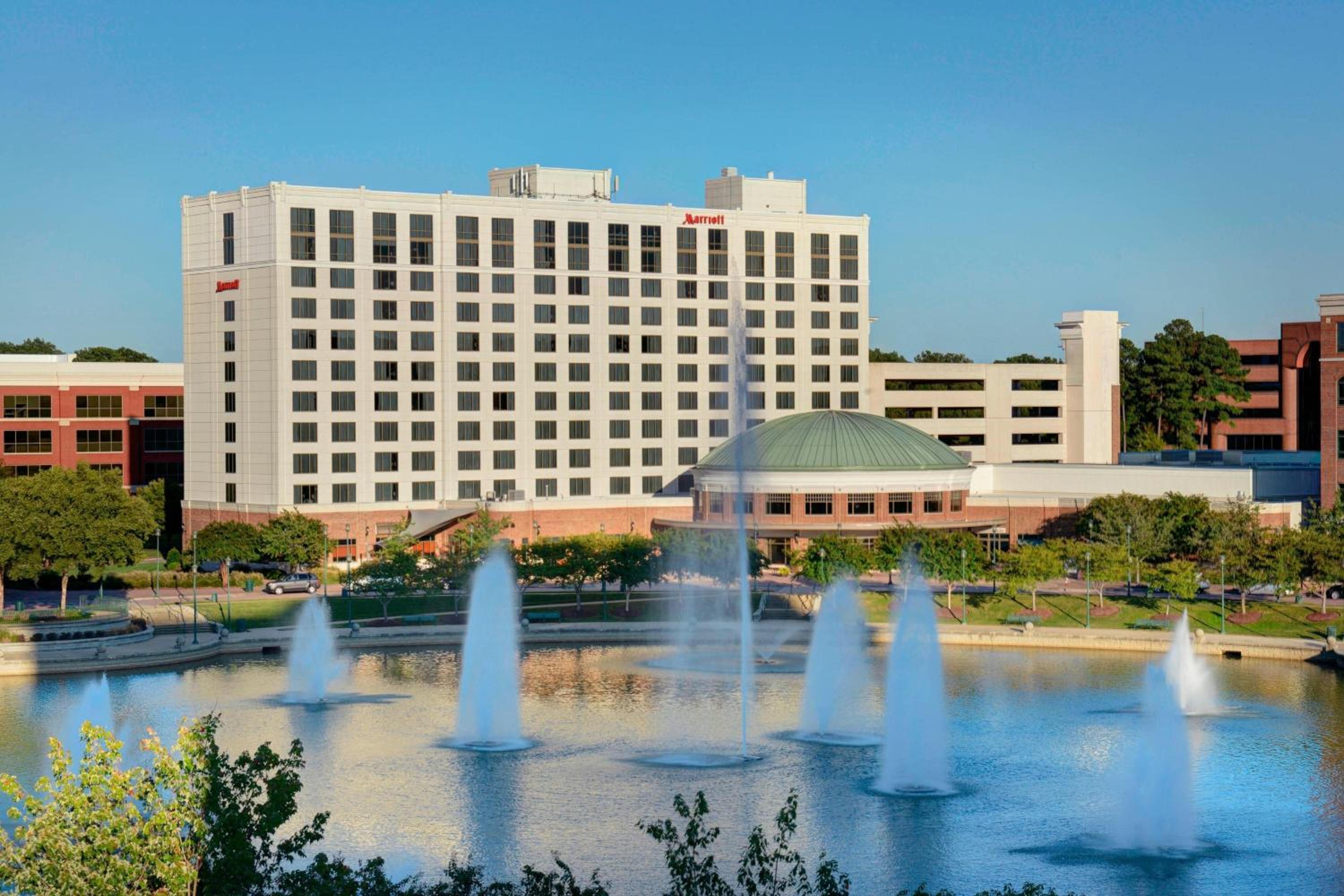Hotel Newport News Marriott at City Center