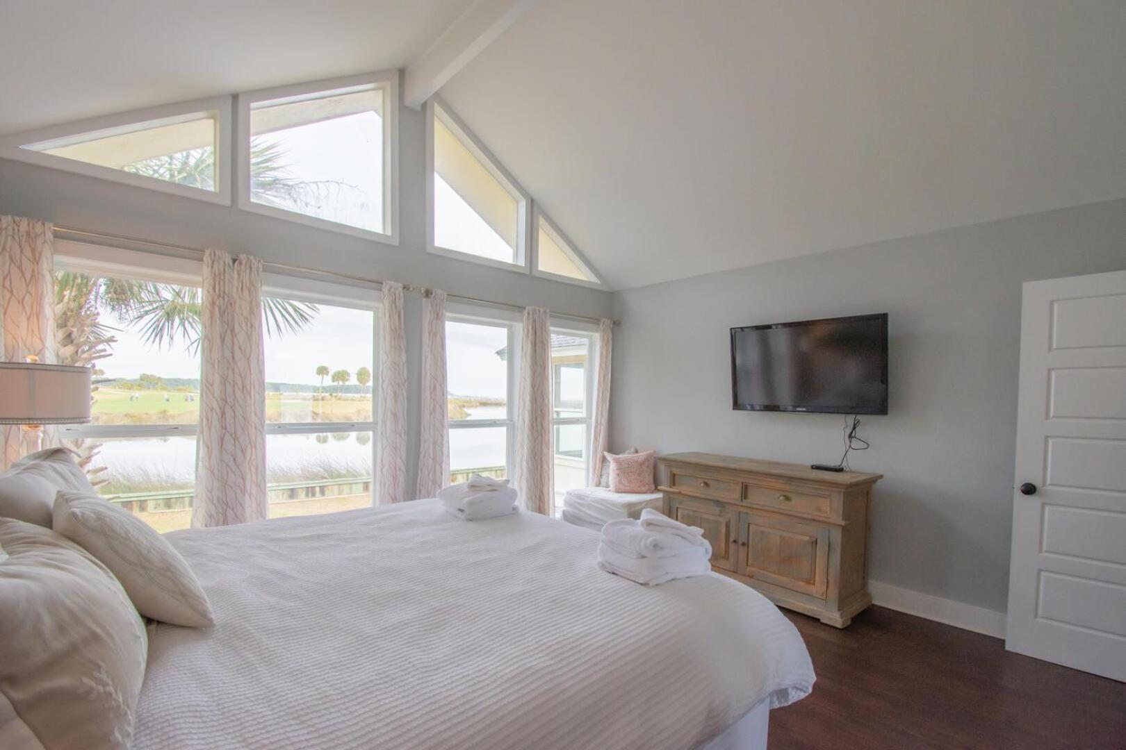 3 Bedroom House with Ocean and Fairway Views view 5