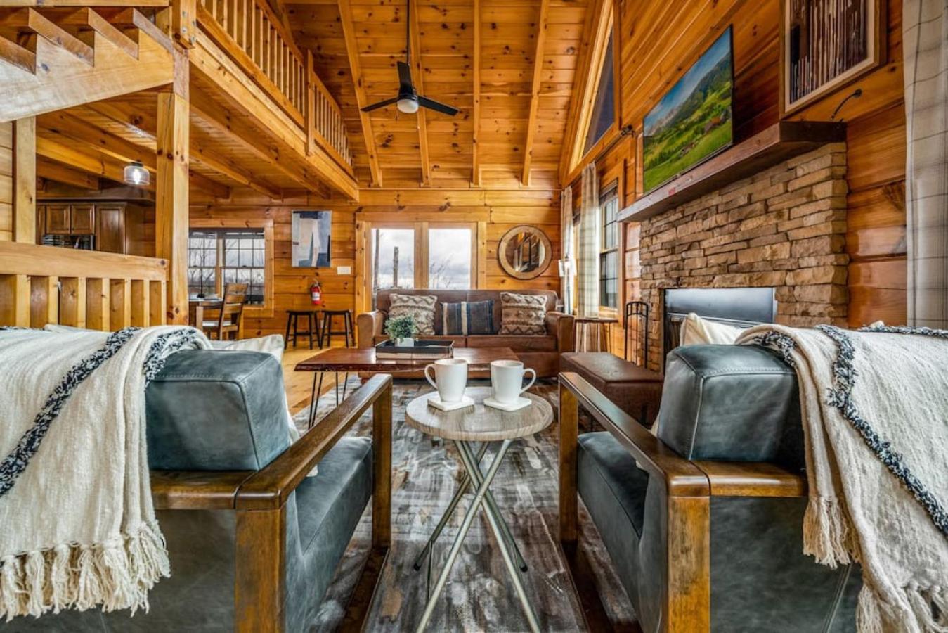 Midnight Moon New Pool Deck view and Design Great Location