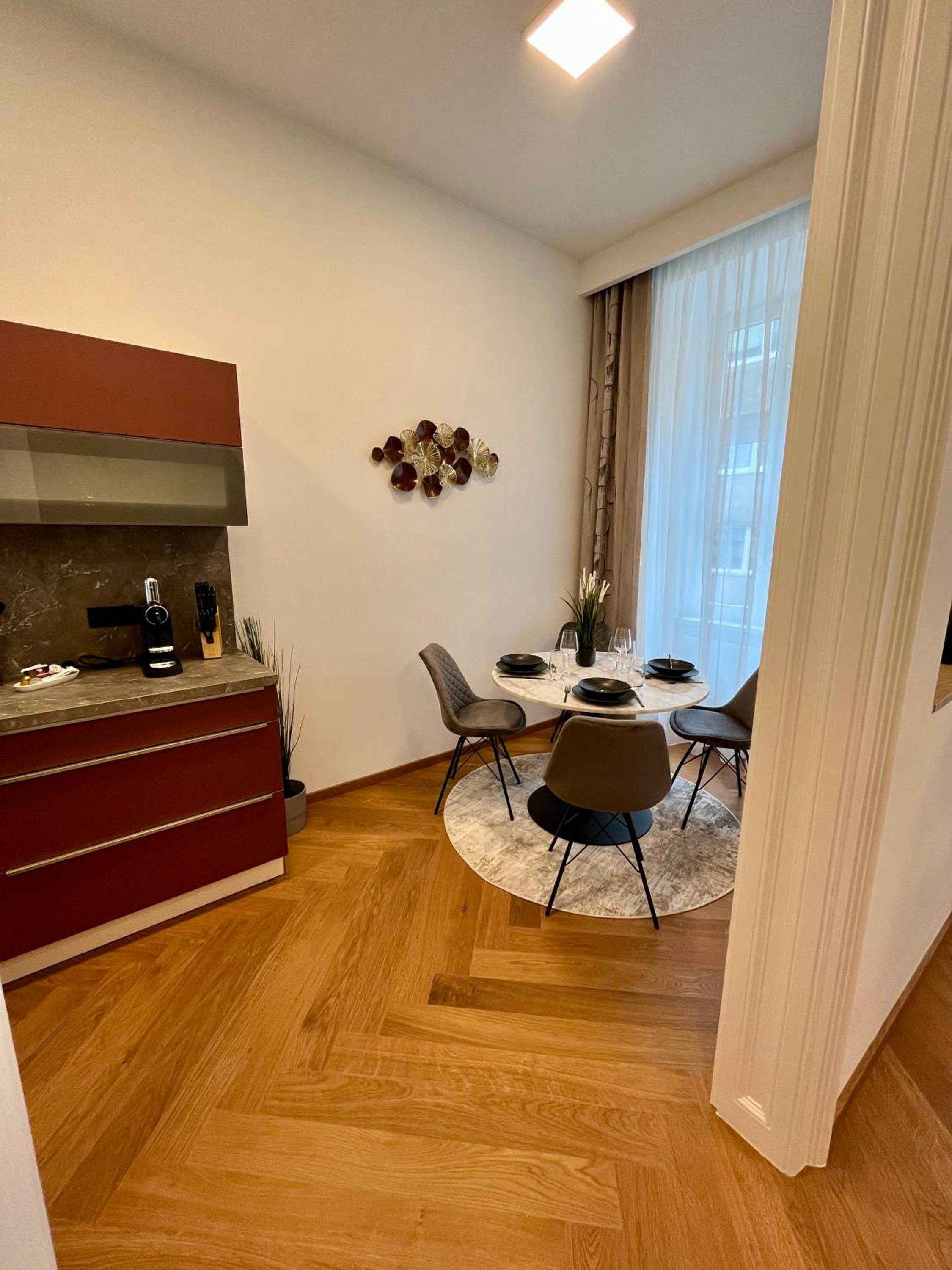Street Living Hotel - Apartments