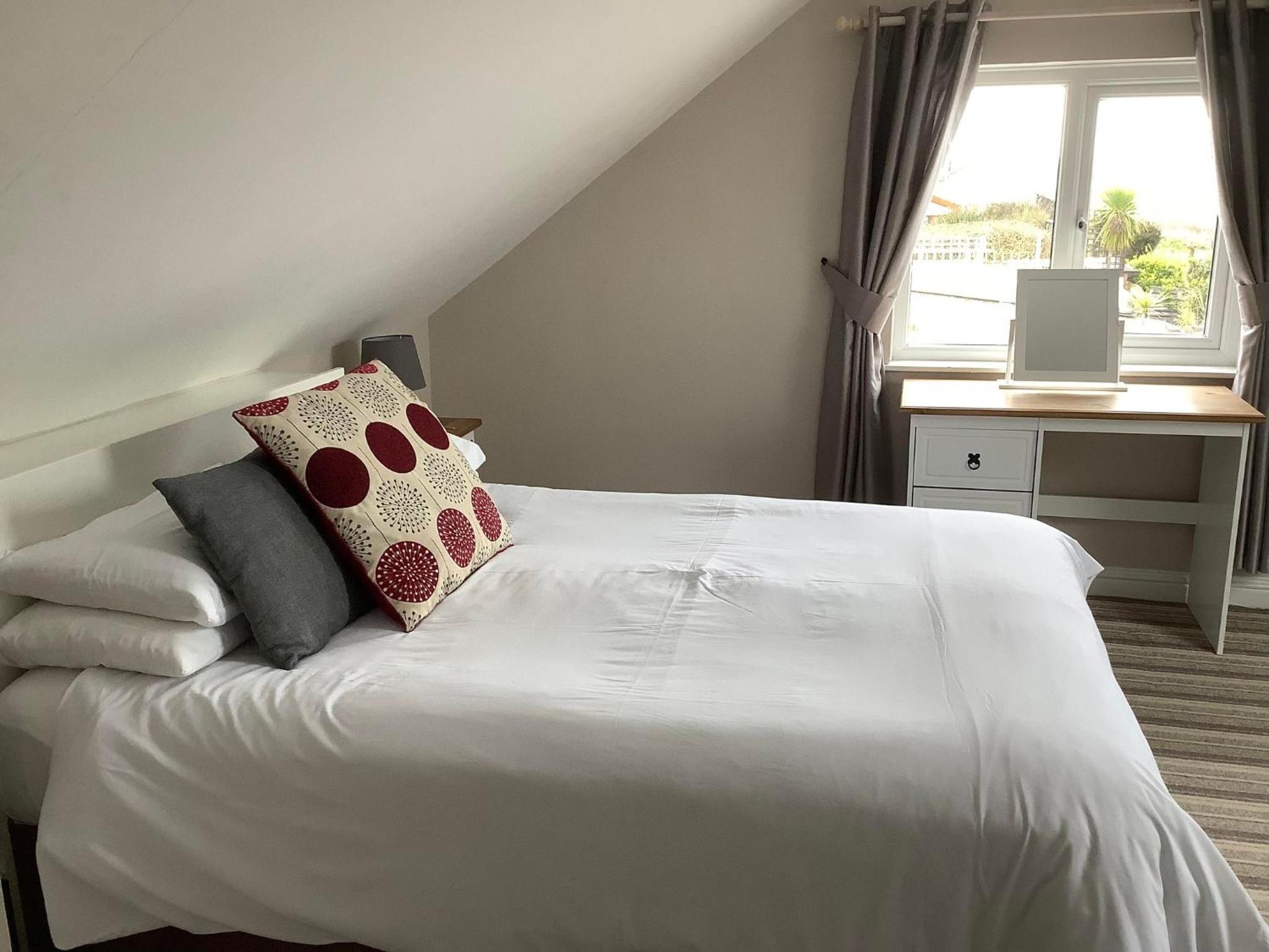 New Overlander Inn