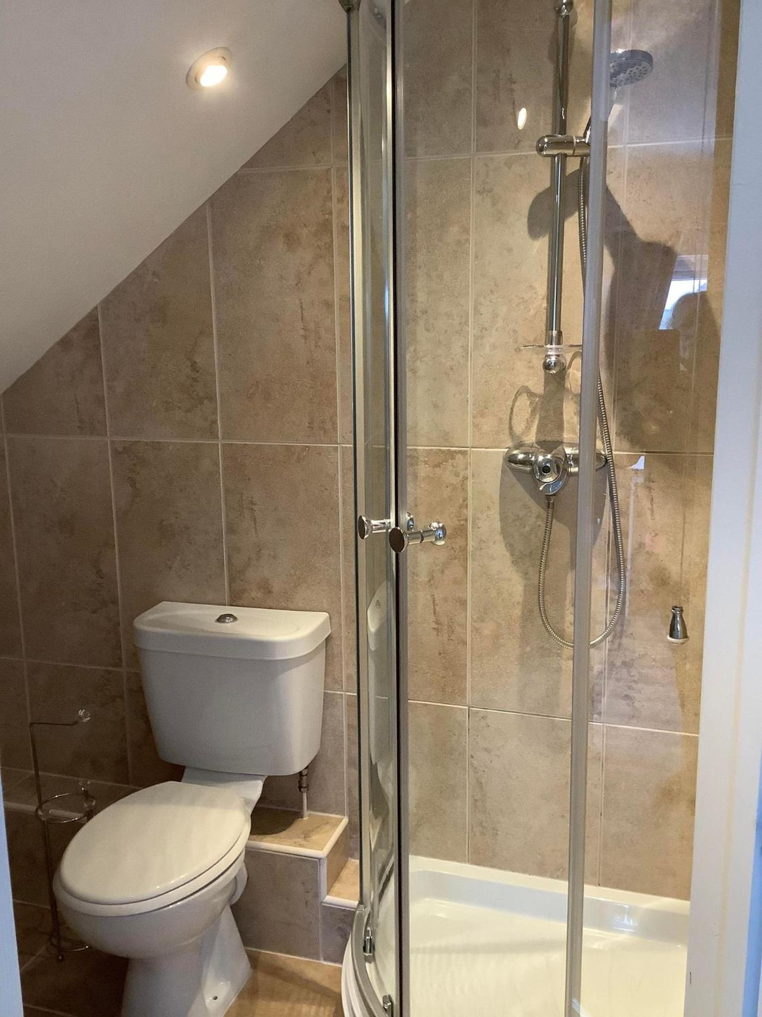 New Overlander Inn