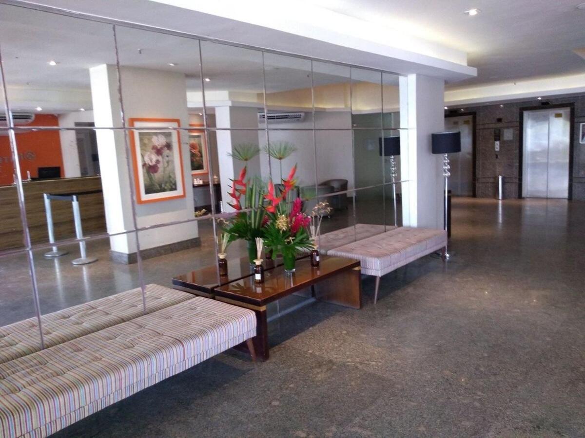 Flat Golden Beira Mar 557