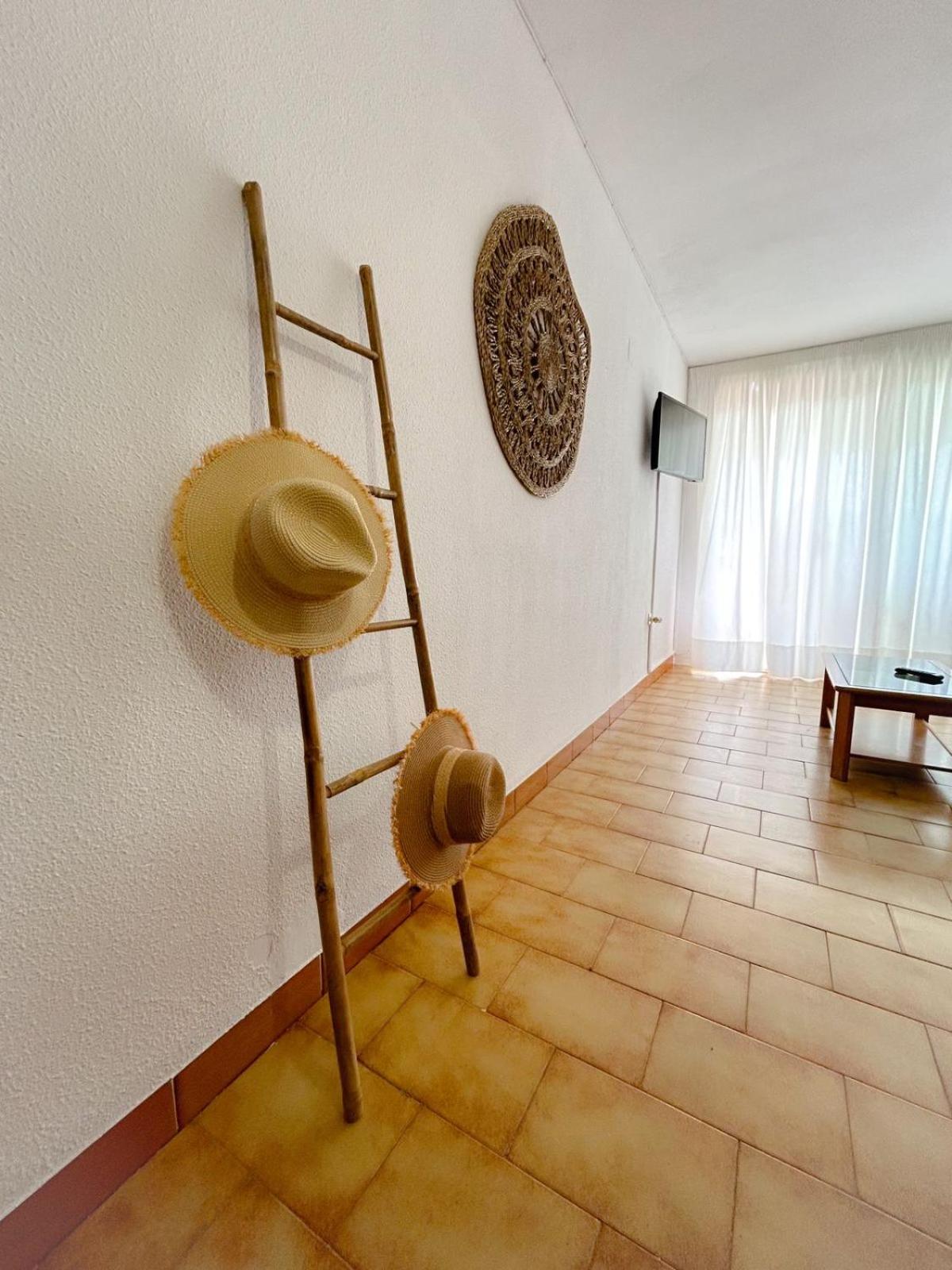 APARTAMENTO CON PARQUING zona centro