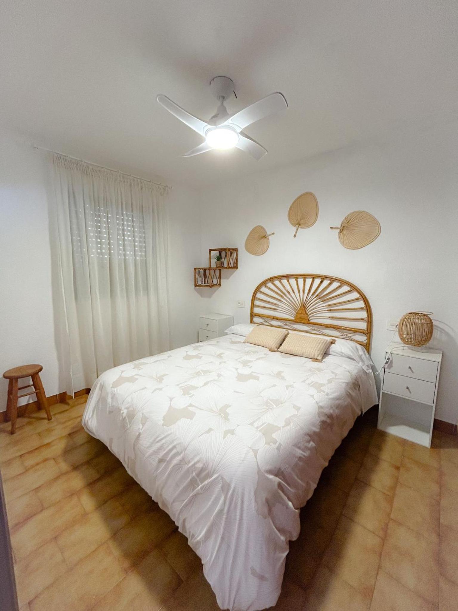 APARTAMENTO CON PARQUING zona centro
