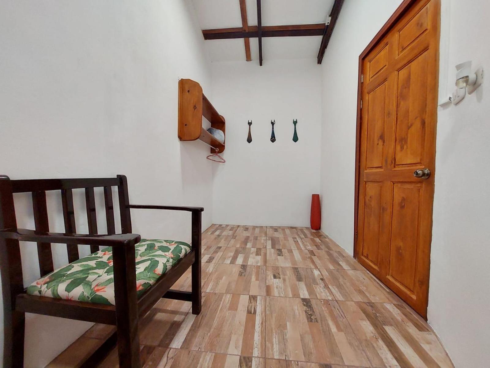 Hospedaje Casa THIREMA Tortuguero
