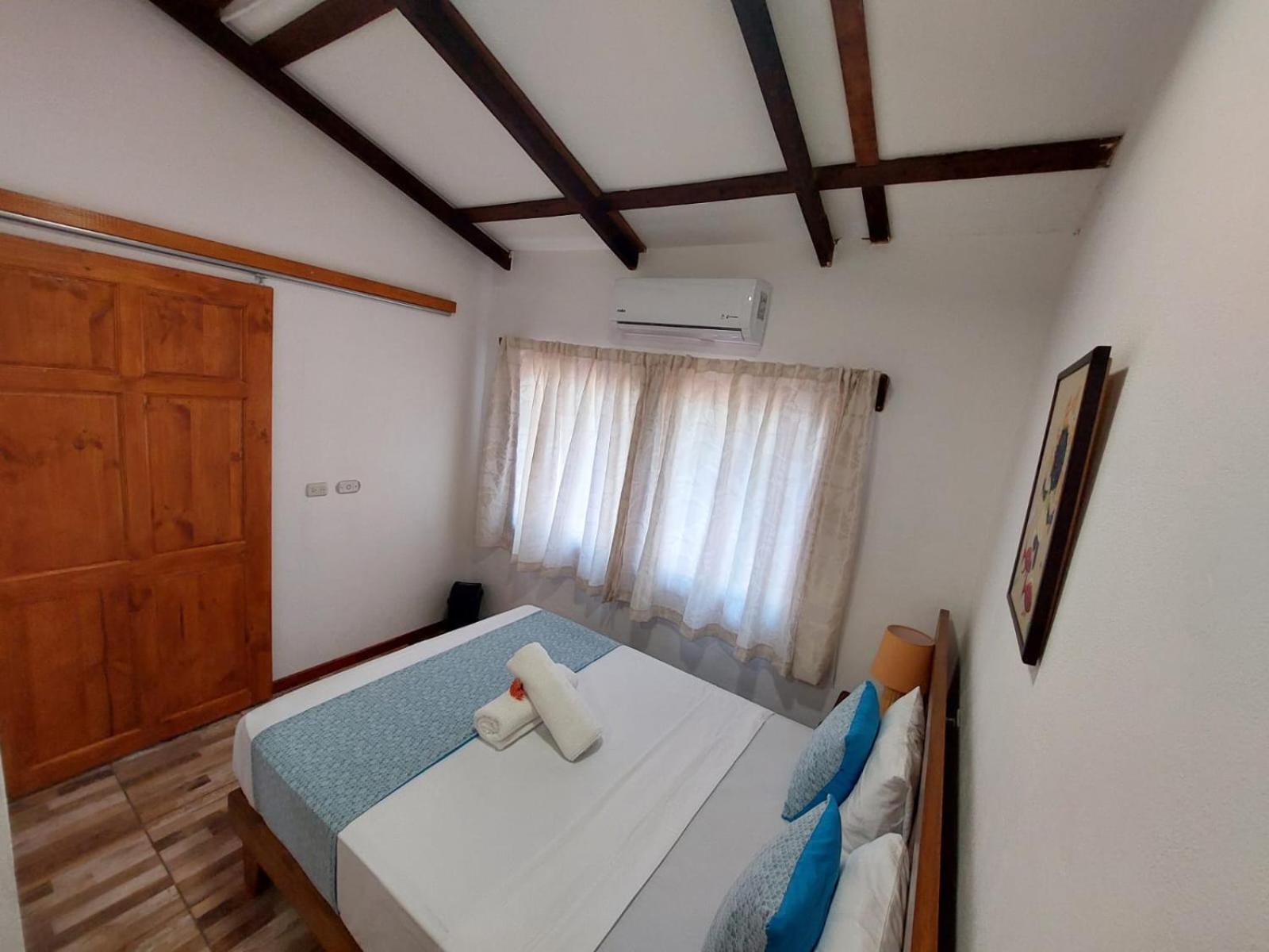 Hospedaje Casa THIREMA Tortuguero