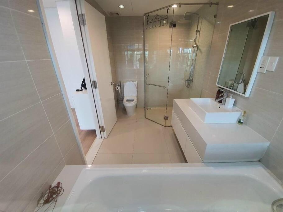 The Rixx Convenient Apartment @ Ben Thanh/pool/gym