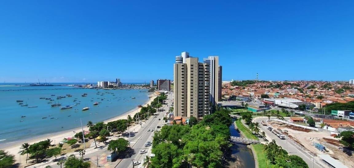 Iracema Flat 2102 Beira Mar