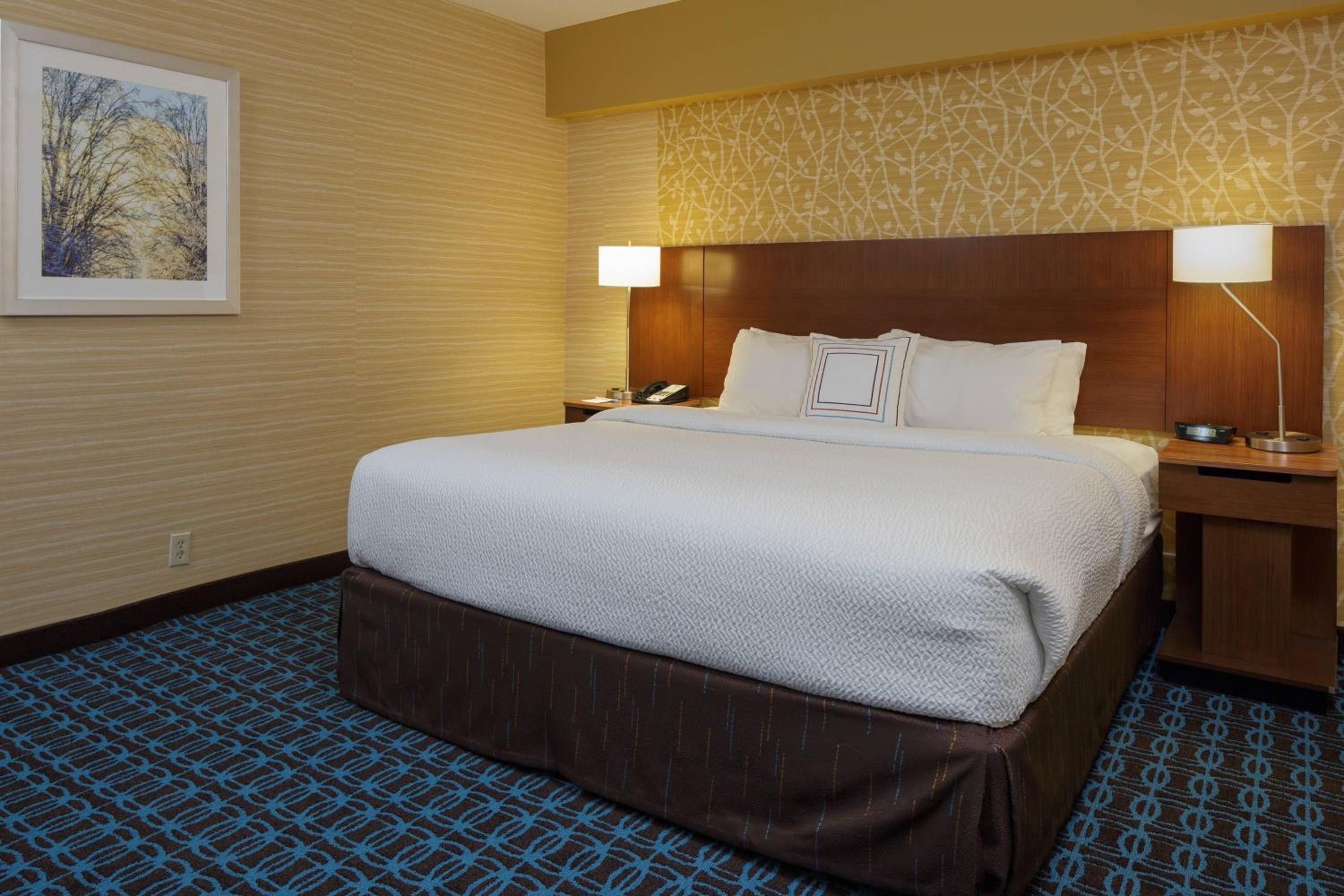 Belleville Vacations - Fairfield Inn  Suites by Marriott Belleville - Property Image 11