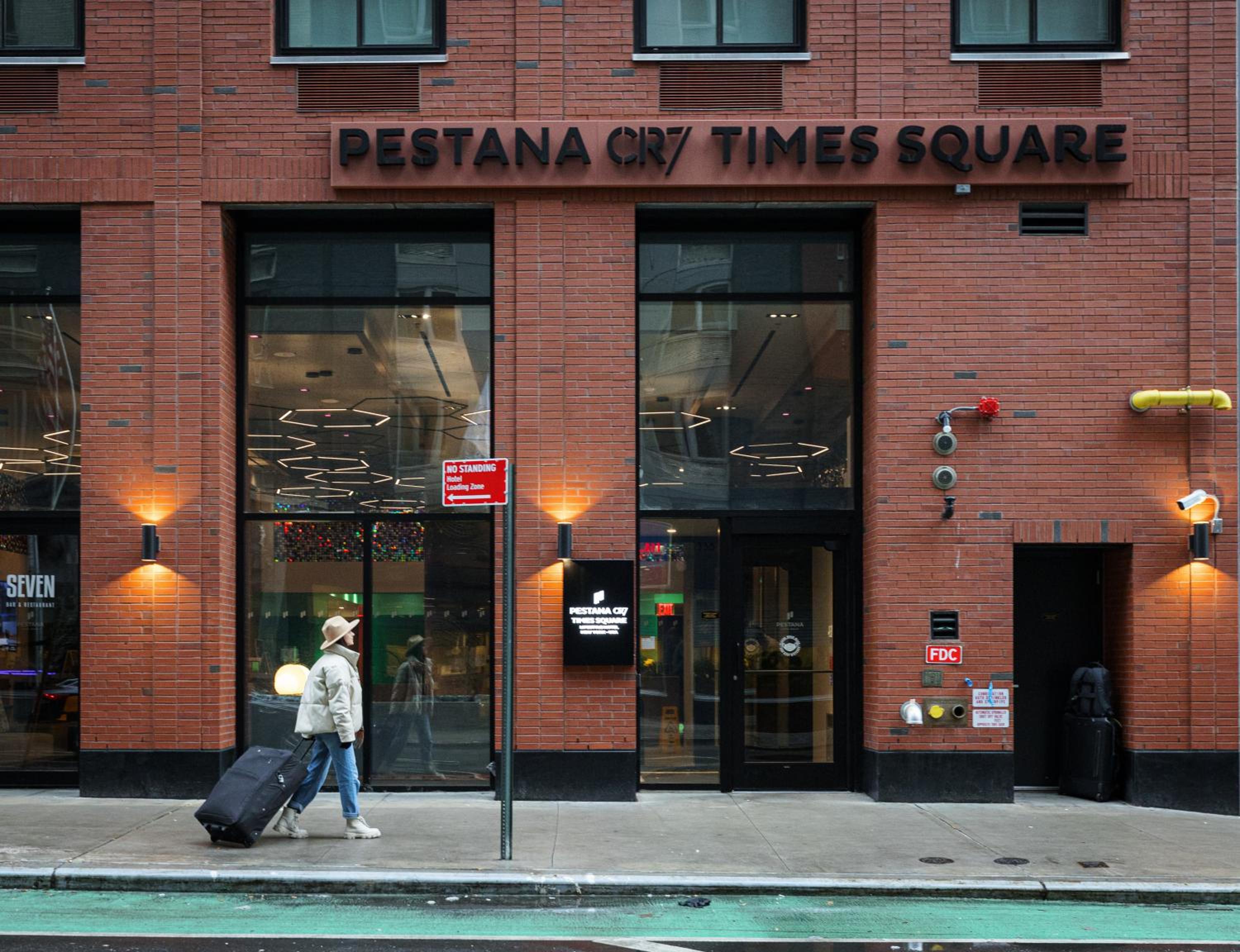Hotel Pestana CR7 Times Square - Image 1