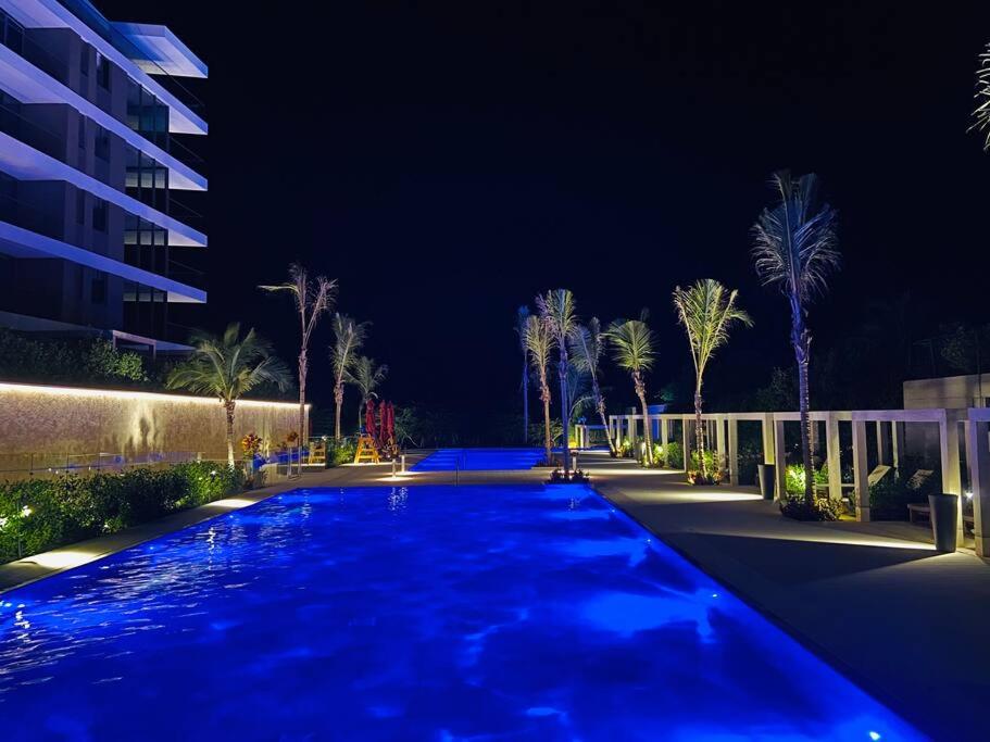 Fantastic Loft/Beachfront+Pools