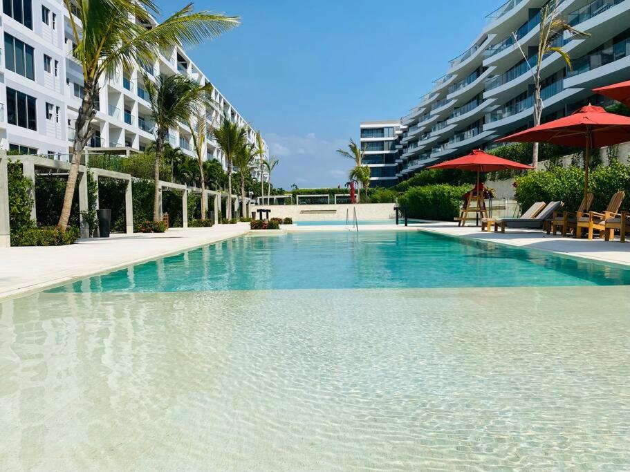 Fantastic Loft/Beachfront+Pools