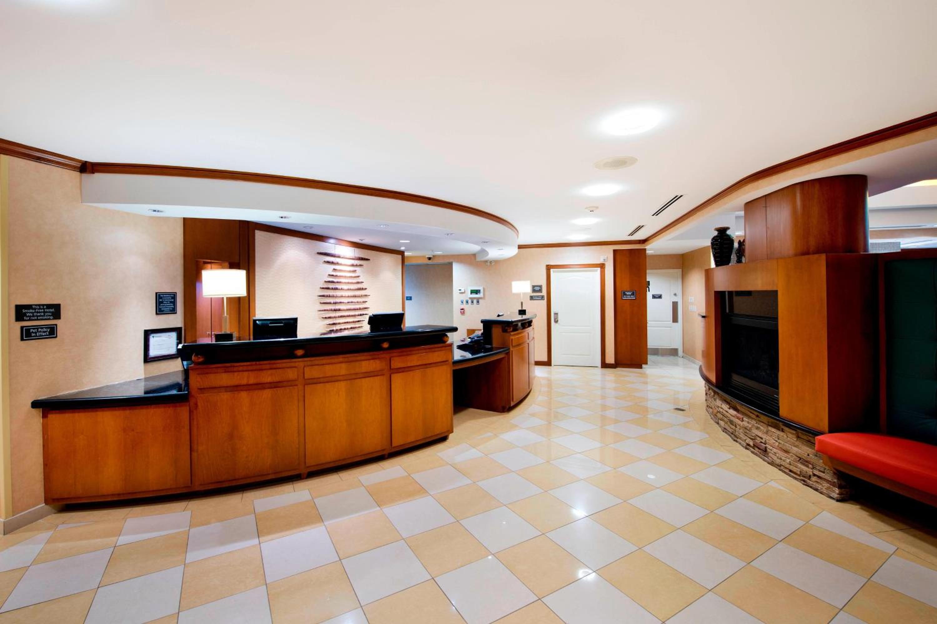 Toronto Vacations - Residence Inn by Marriott Toronto Vaughan - Property Image 2