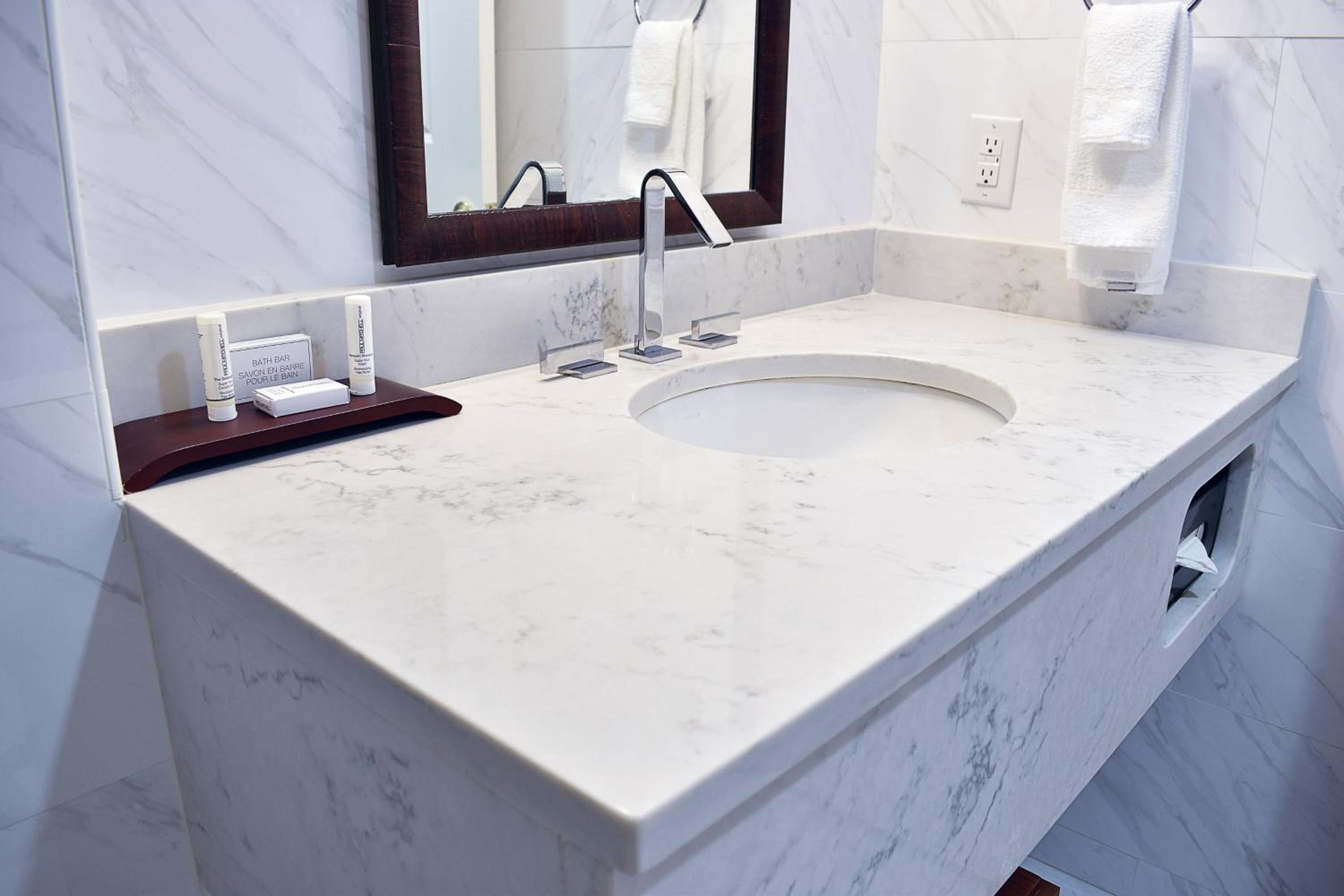 Indianapolis Vacations - Delta Hotels by Marriott Indianapolis East - Property Image 22