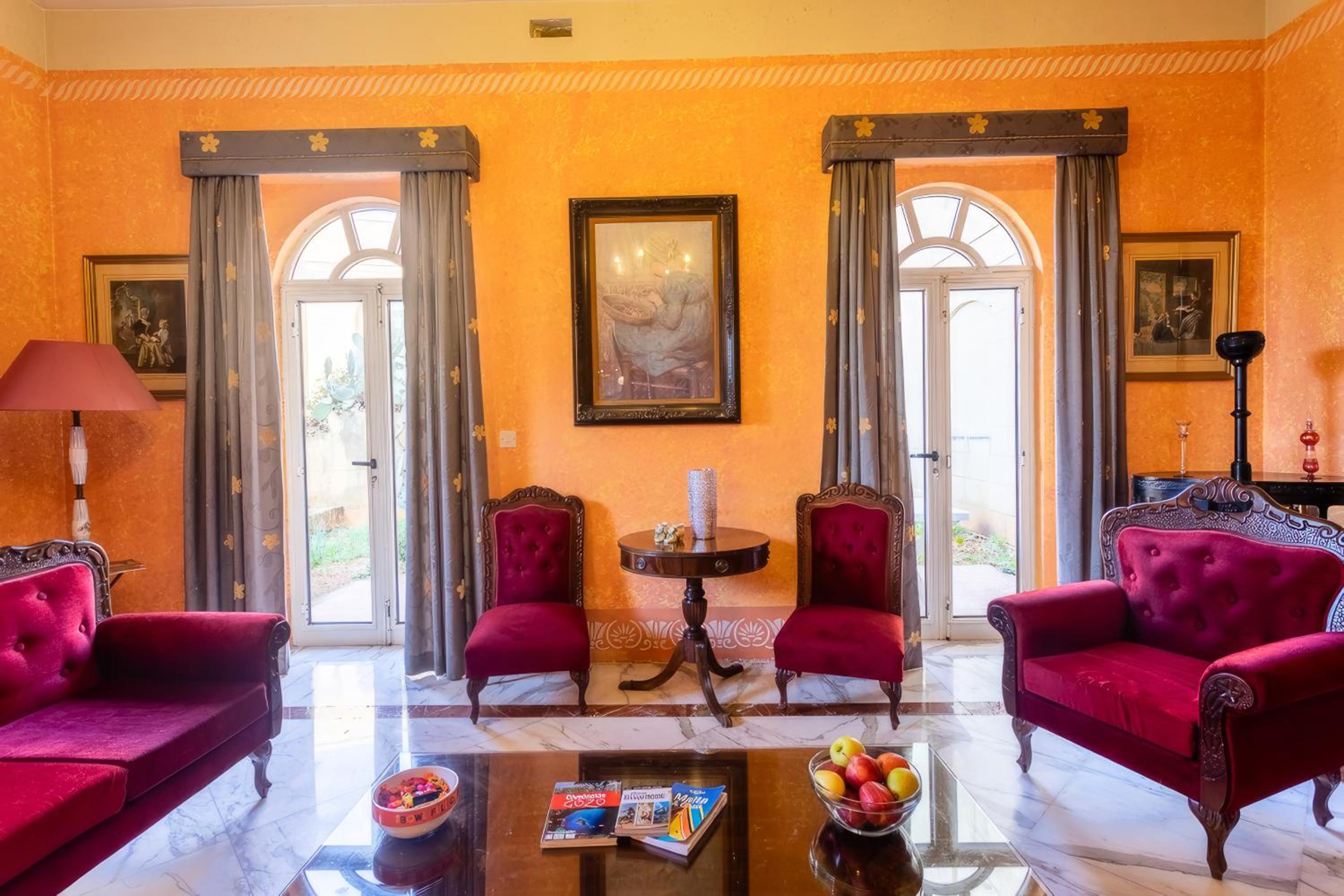 lounge