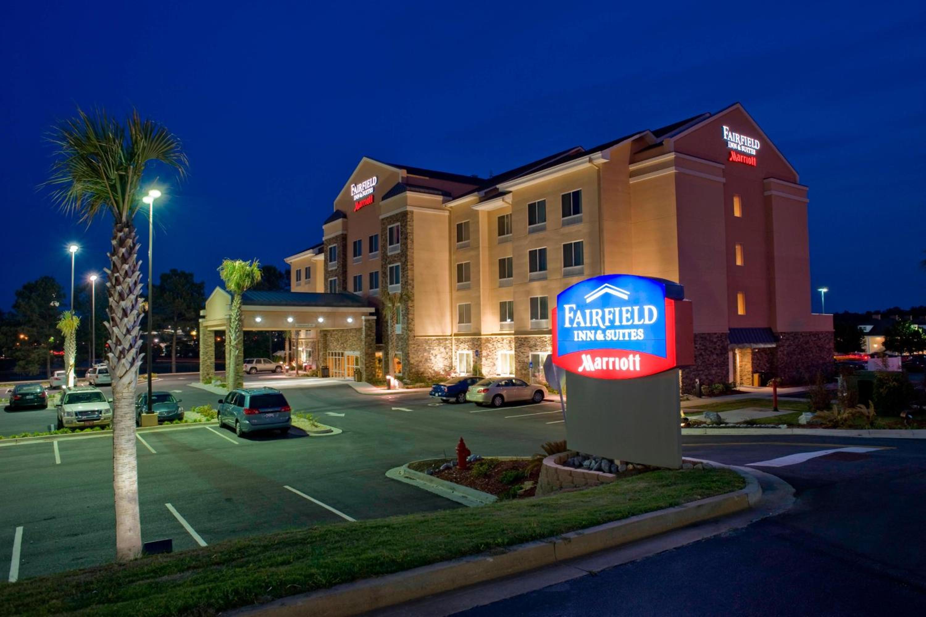 Hotel Fairfield Inn & Suites Commerce