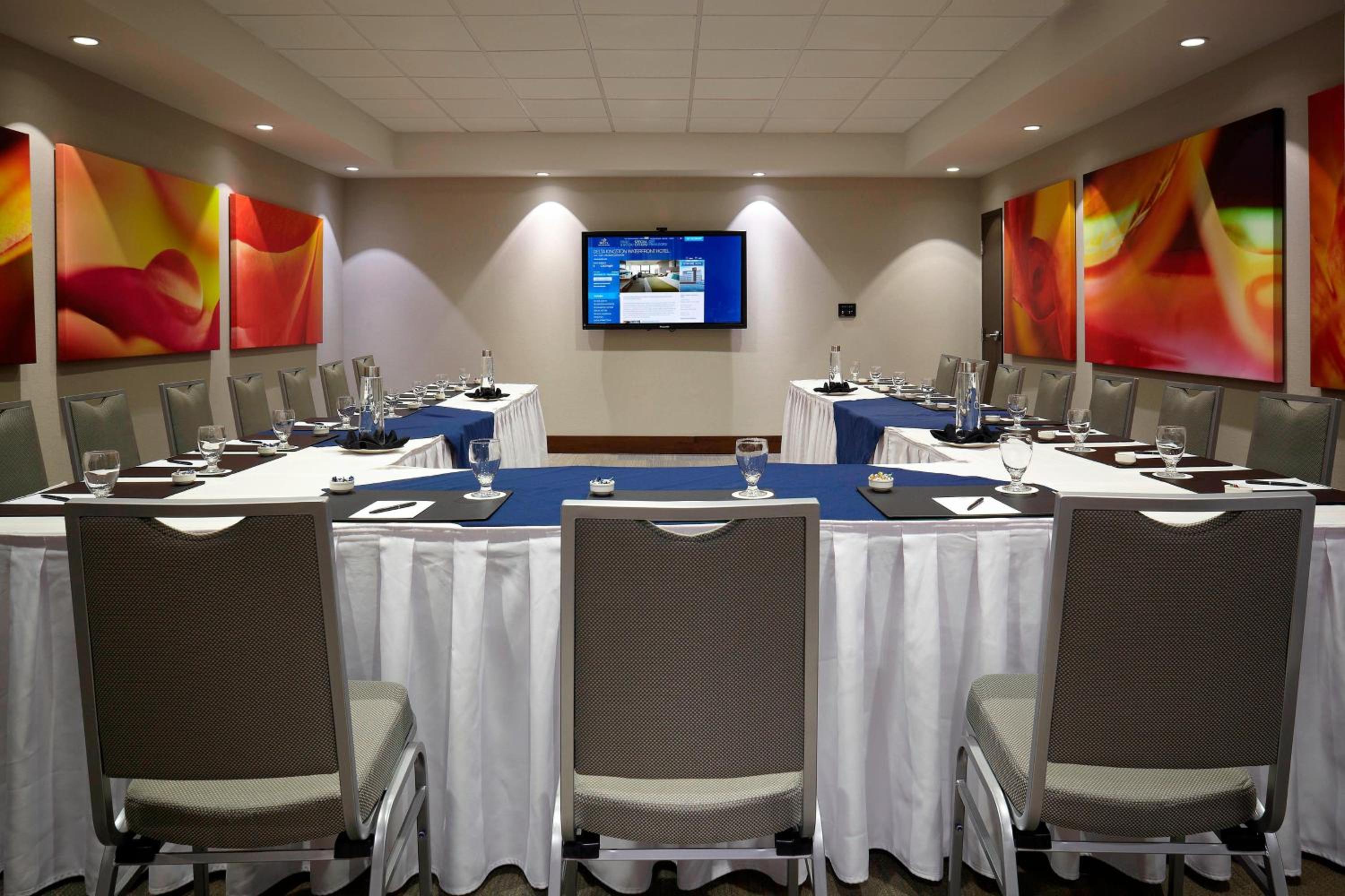 Kingston Vacations - Delta Hotels by Marriott Kingston Waterfront - Property Image 11