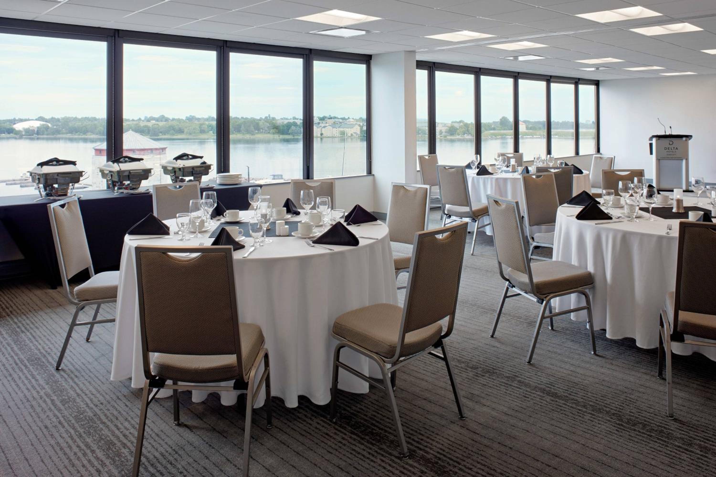 Kingston Vacations - Delta Hotels by Marriott Kingston Waterfront - Property Image 8
