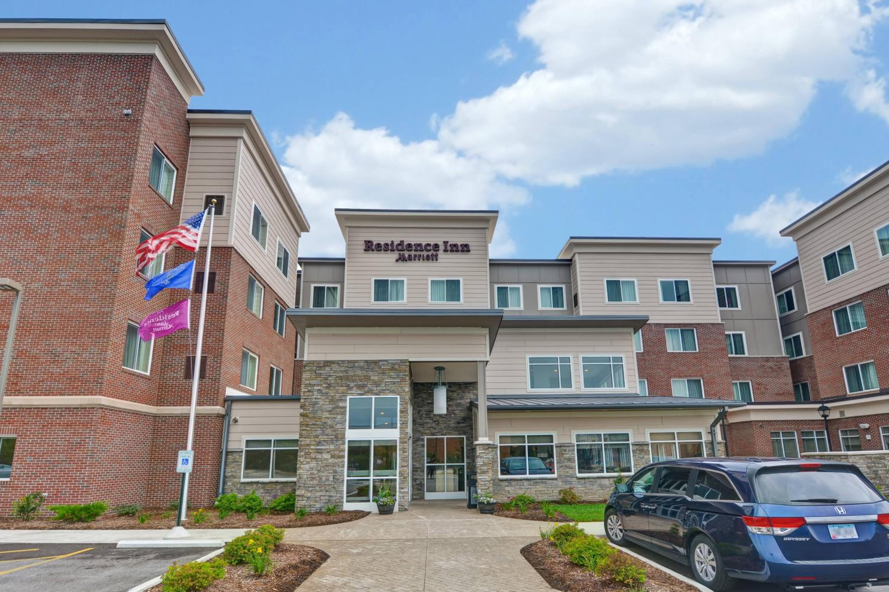 Milwaukee Vacations - Residence Inn by Marriott Milwaukee North/Glendale - Property Image 3