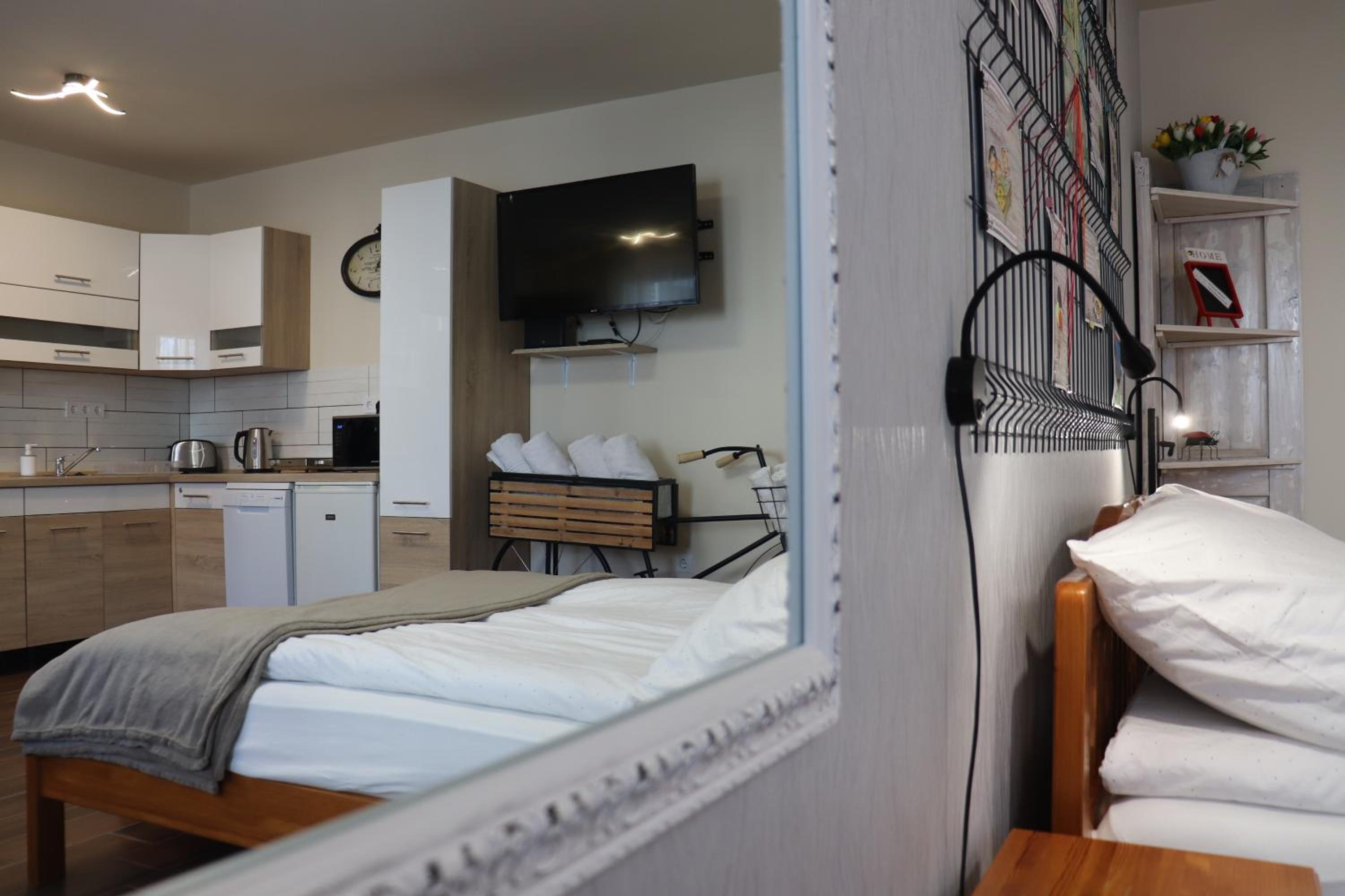 Bee You Apartman