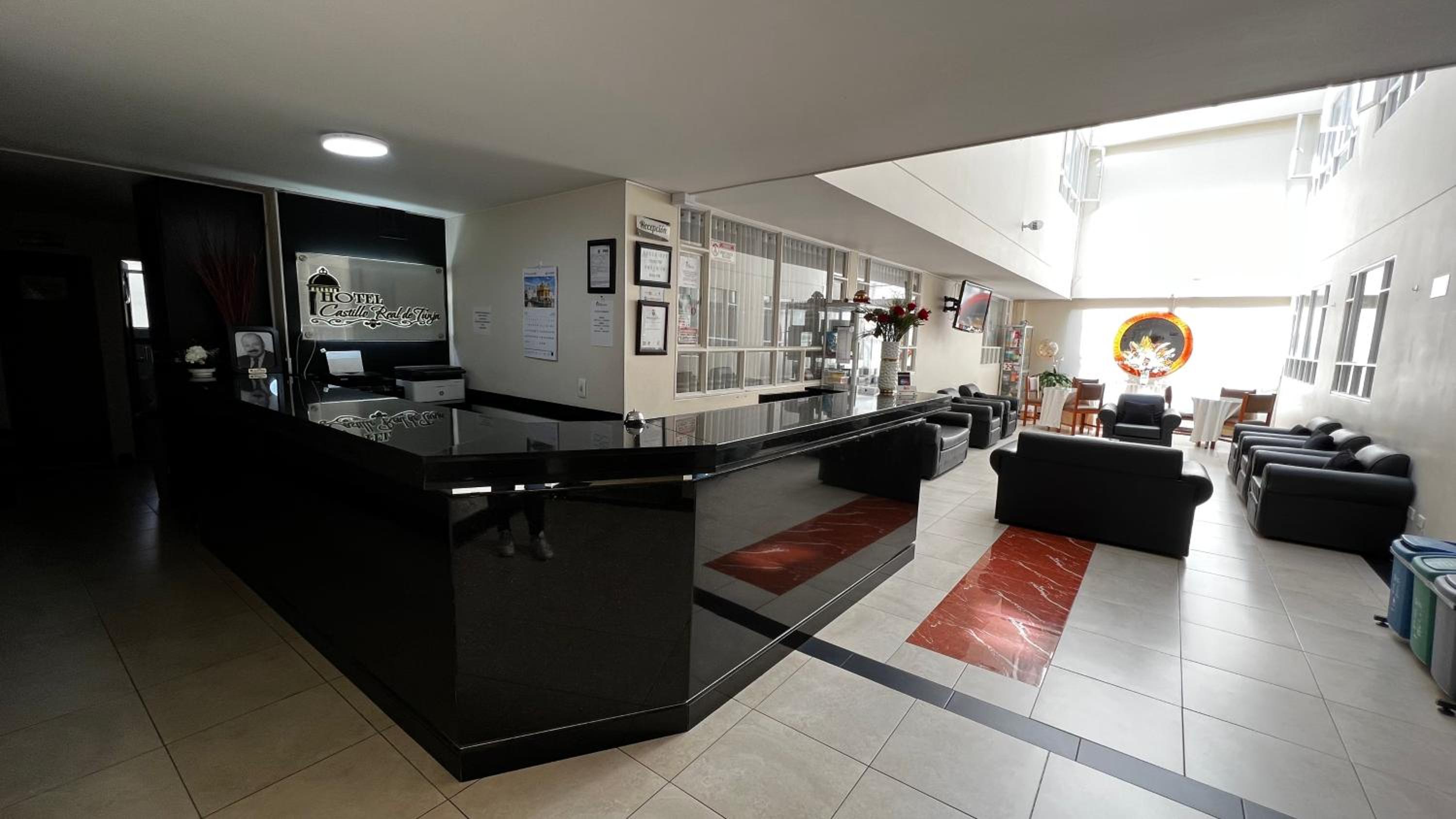 Hotel Castillo Real - Image 1