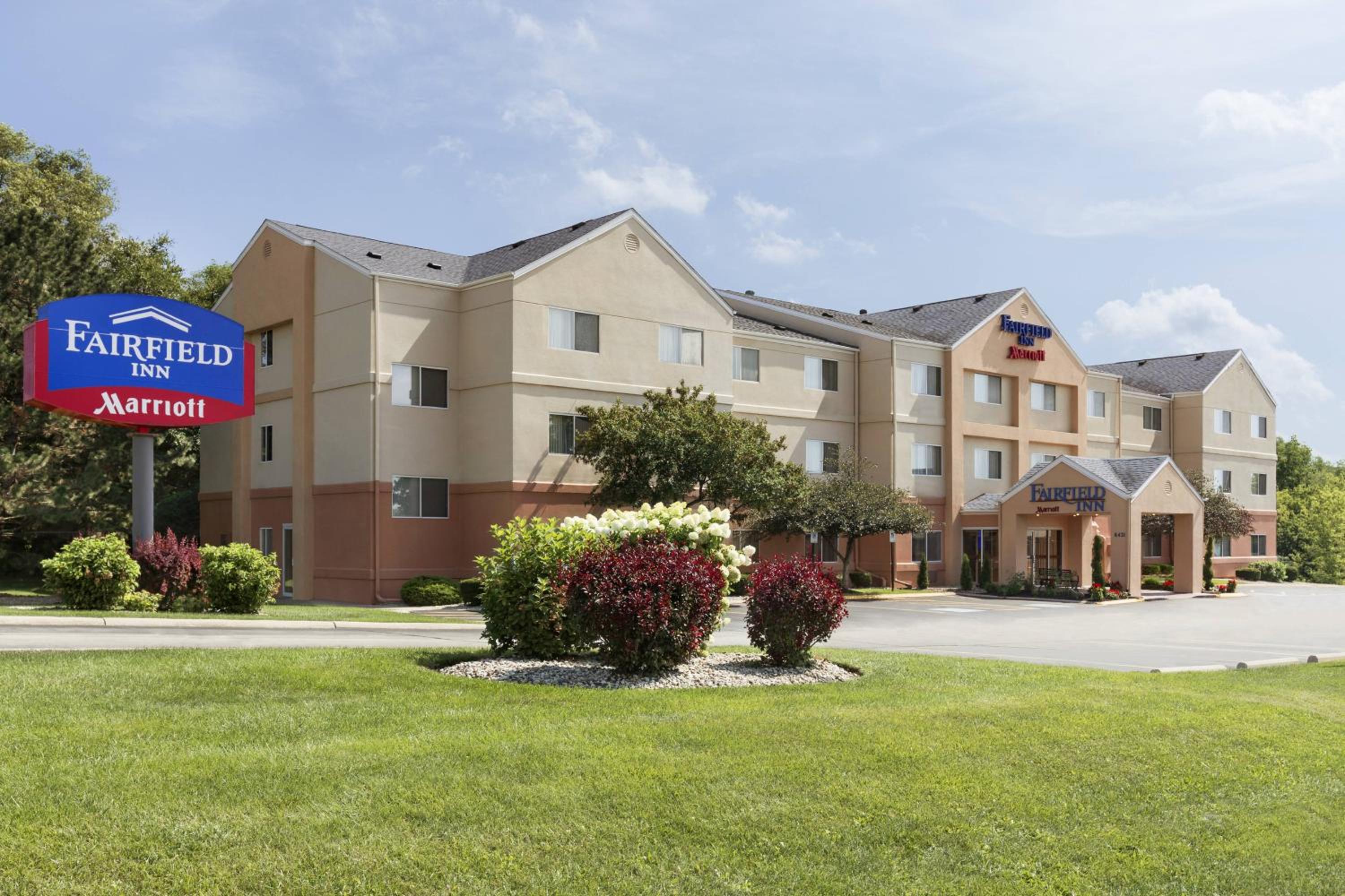 Milwaukee Vacations - Fairfield Inn Racine - Property Image 1