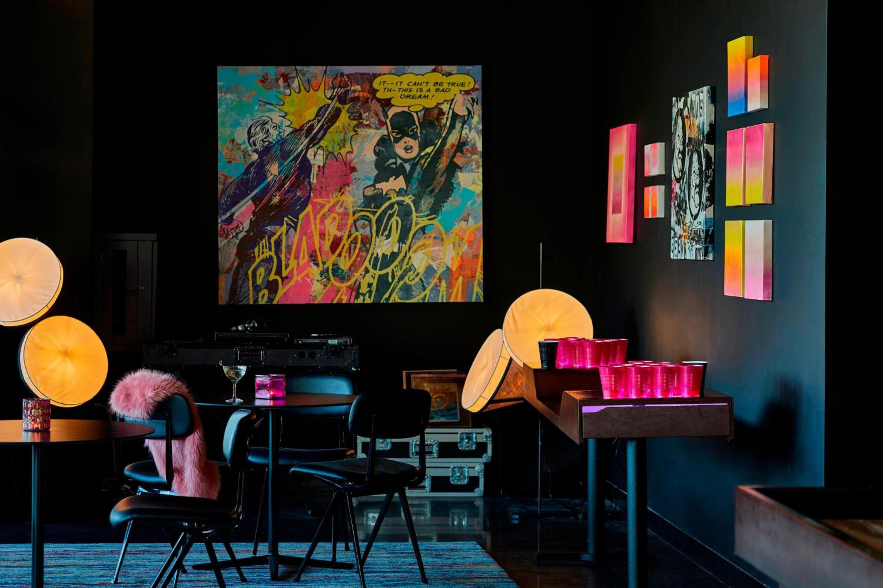 Minneapolis / St Paul Vacations - MOXY Minneapolis Uptown - Property Image 6