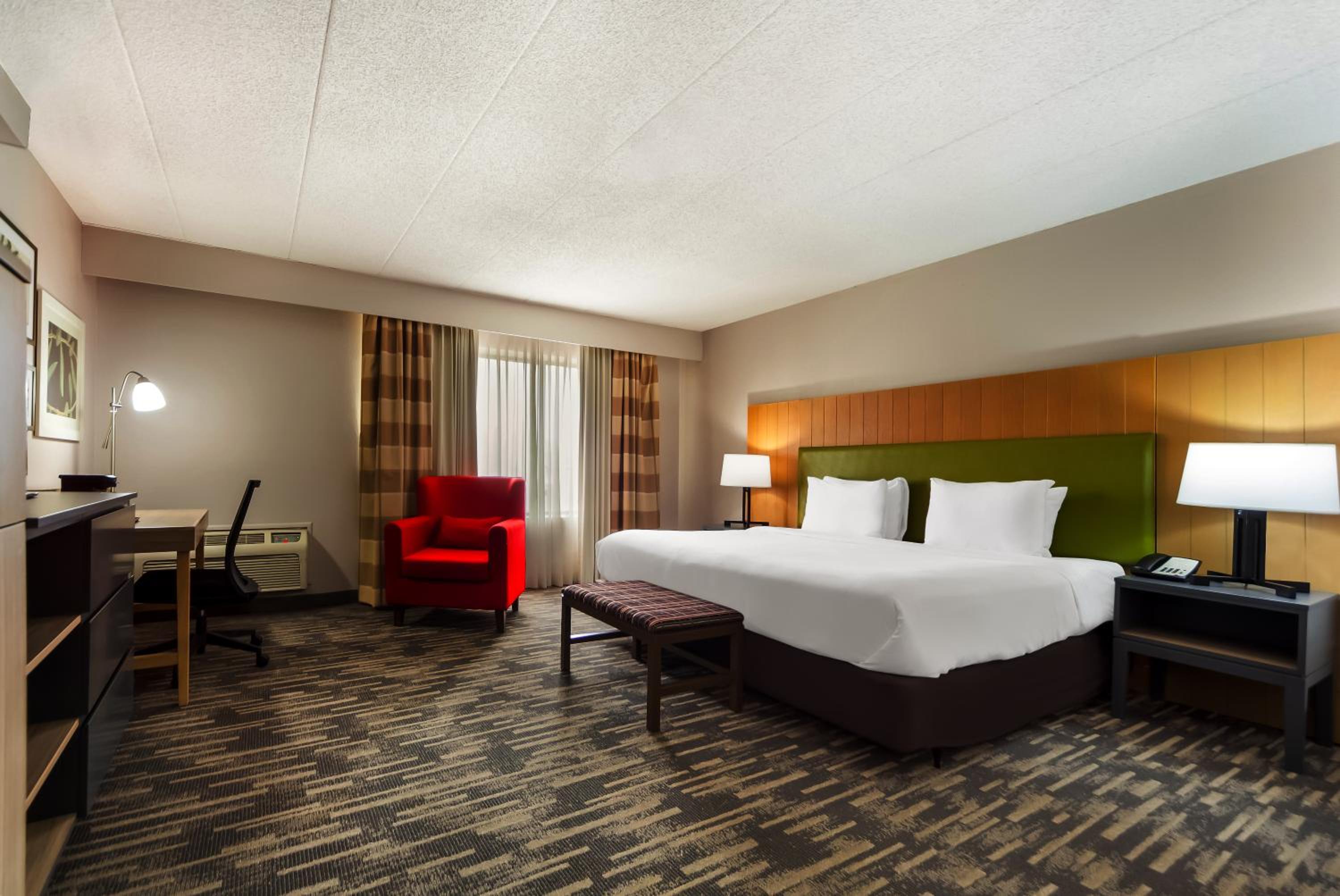 Lincoln Vacations - Country Inn  Suites by Radisson, Lincoln Airport, NE - Property Image 13
