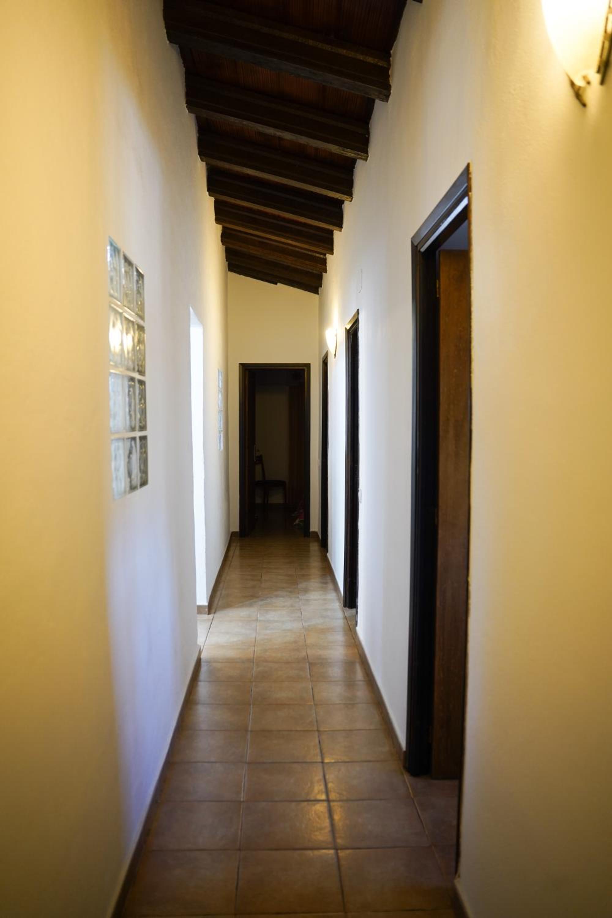 Photo 33
