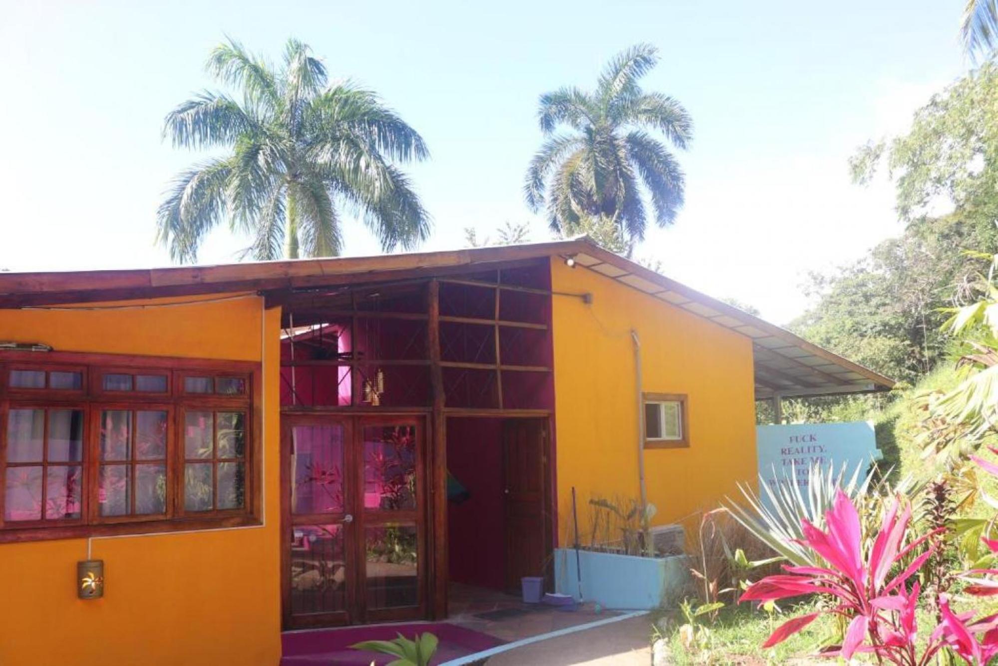 Planet B Hostel - Adults Only