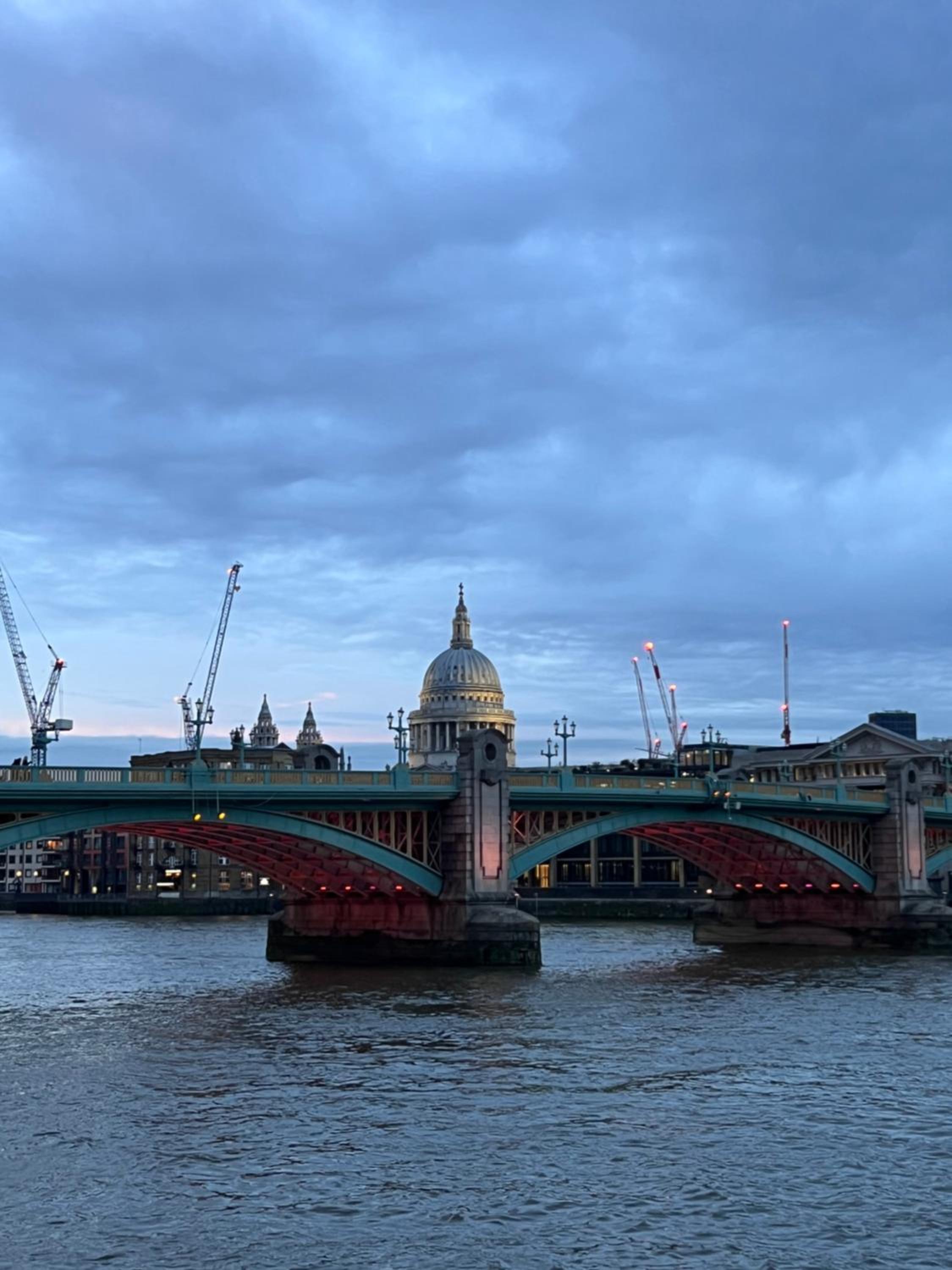 Apartment Big Ben, 10 mins to London Bridge, 5 min Croydon, 30 min Airport