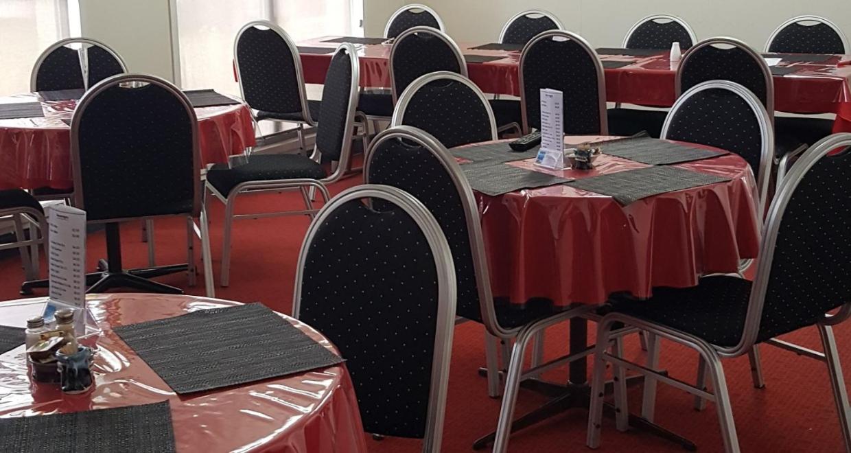 Three Moon Motel