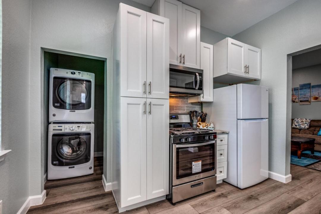 Cozy brand new beach house - 2 mins to the beach view 5